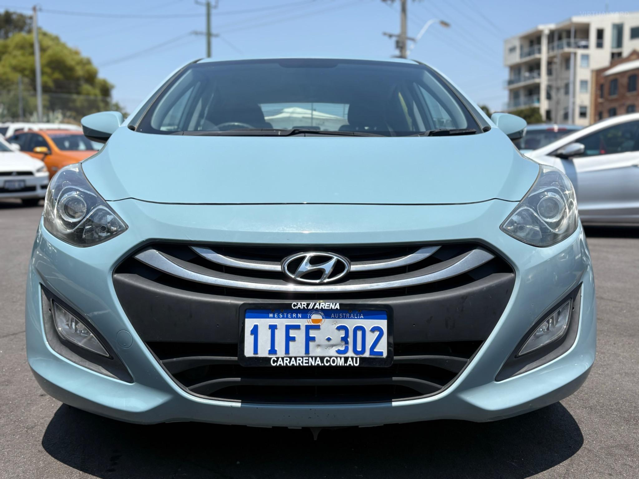 HYUNDAI i30