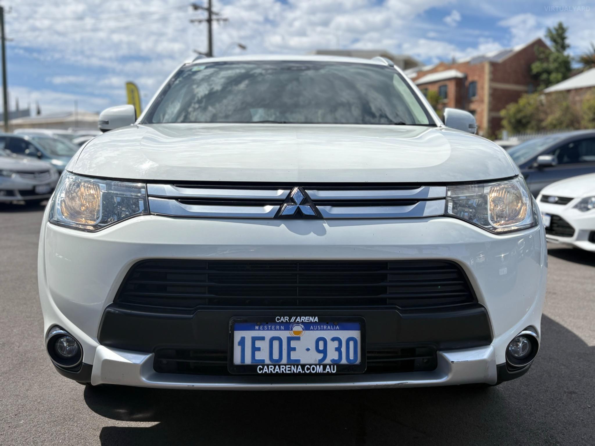 MITSUBISHI OUTLANDER