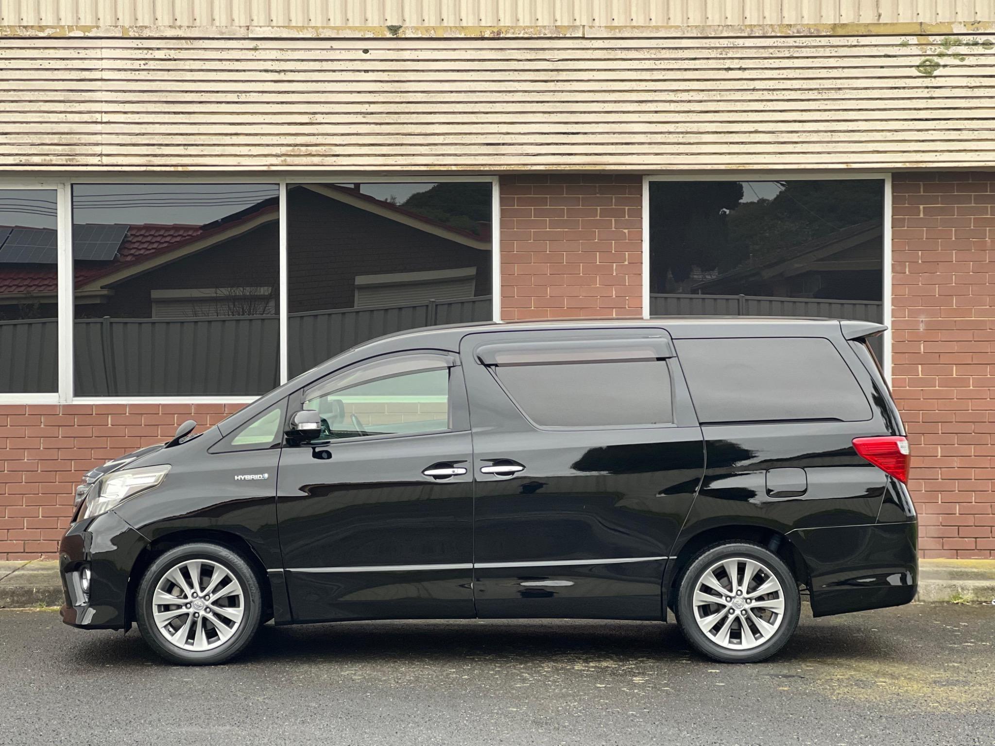 TOYOTA ALPHARD HYBRID