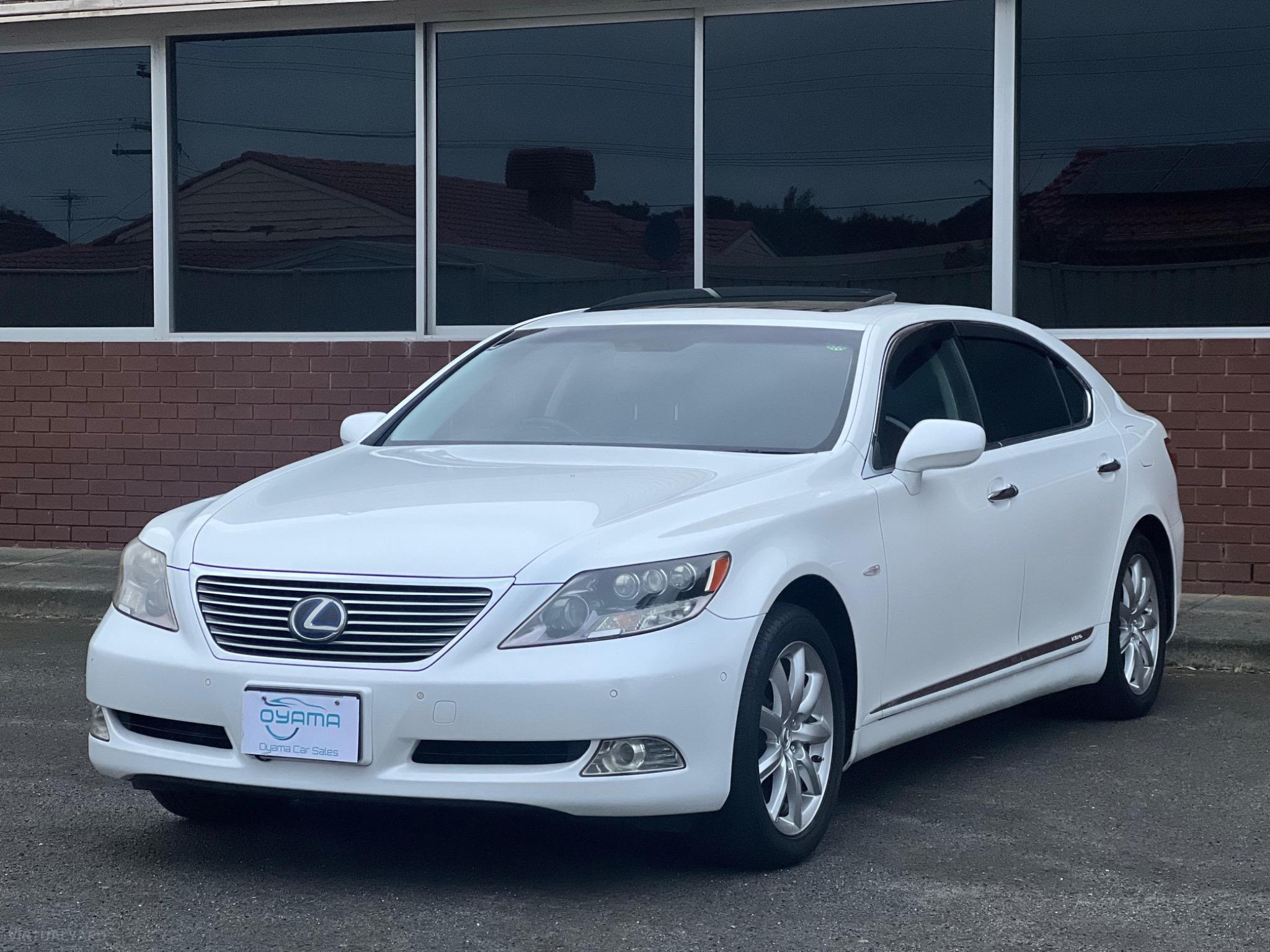 LEXUS LS600hL