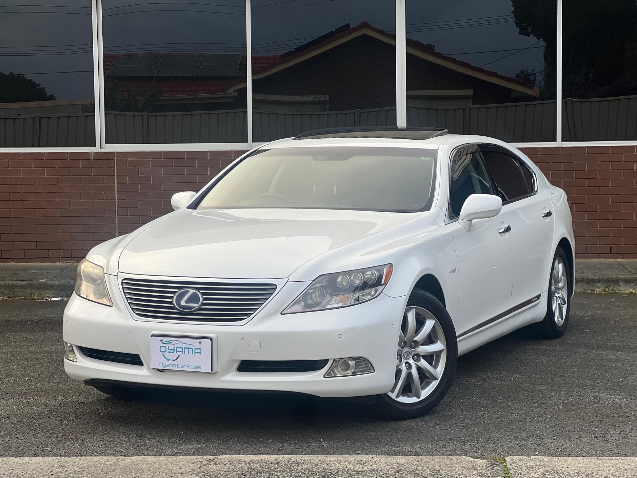 LEXUS LS600hL
