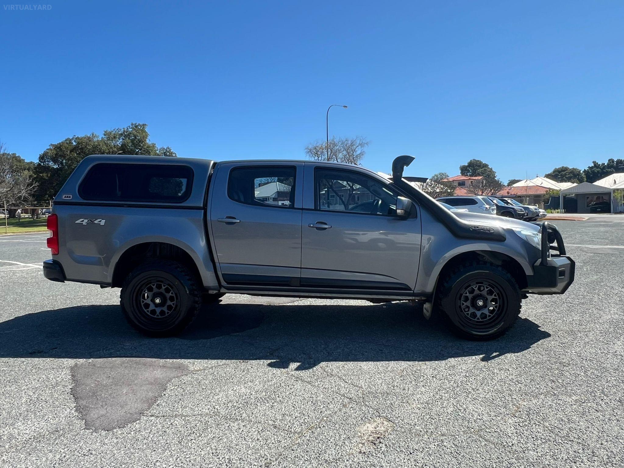 HOLDEN COLORADO