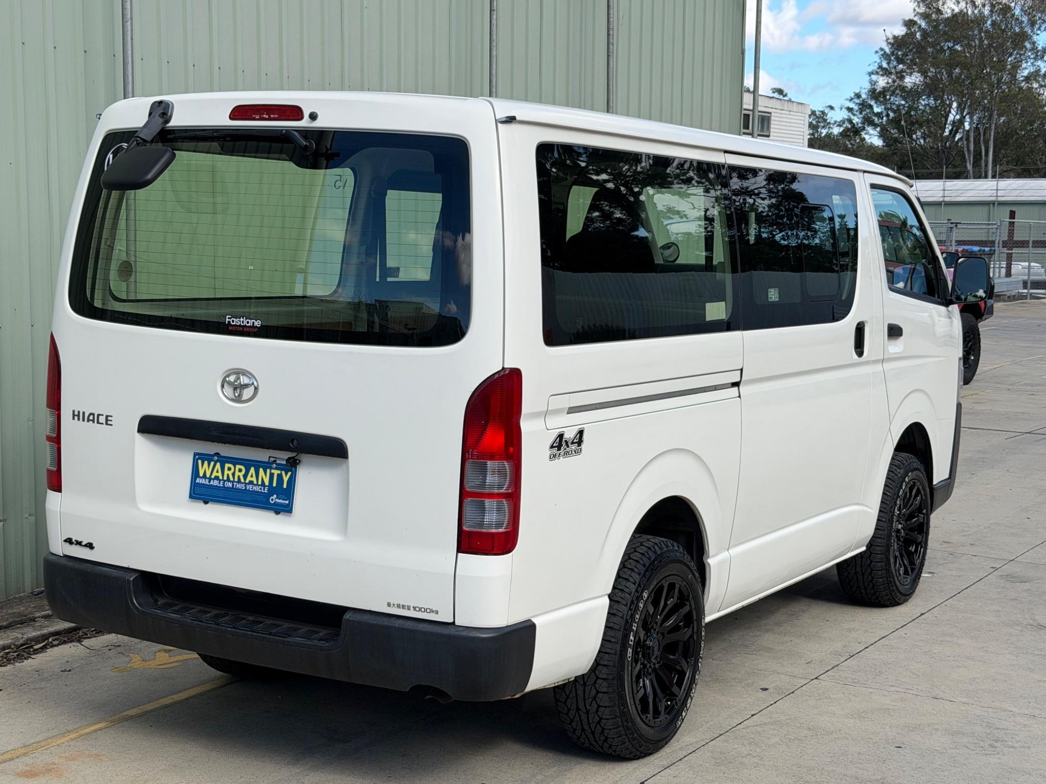 TOYOTA HIACE