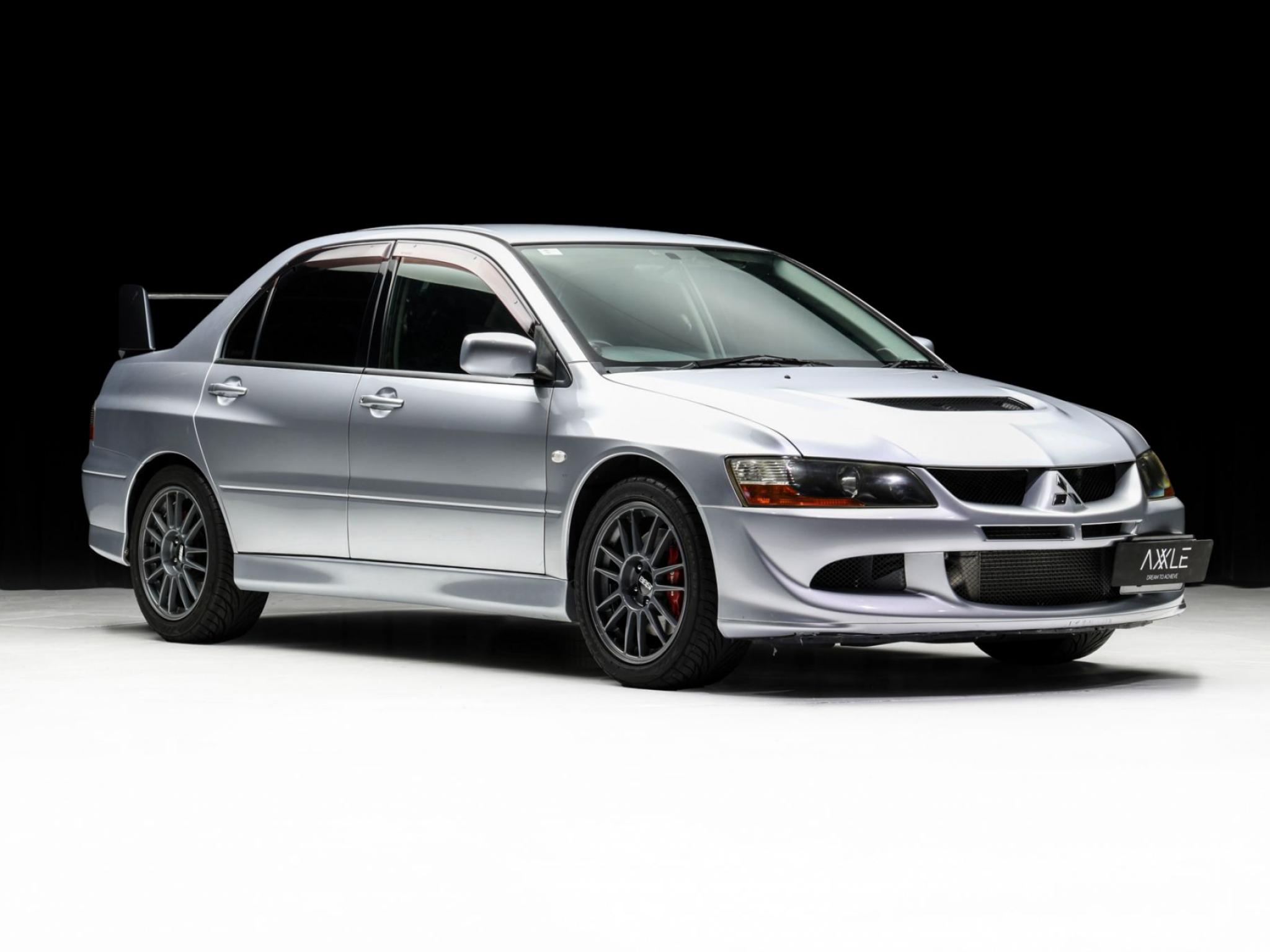 MITSUBISHI LANCER