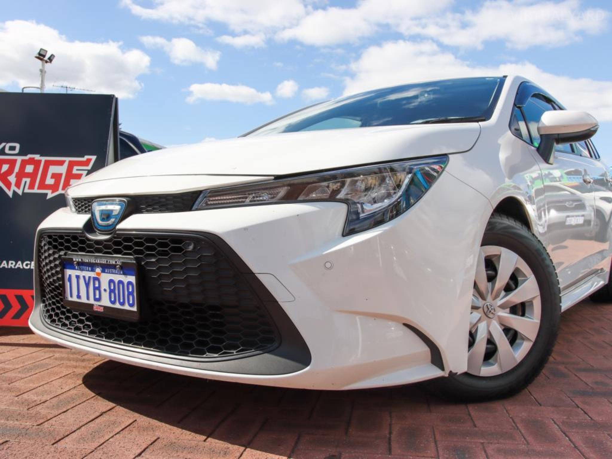 TOYOTA COROLLA