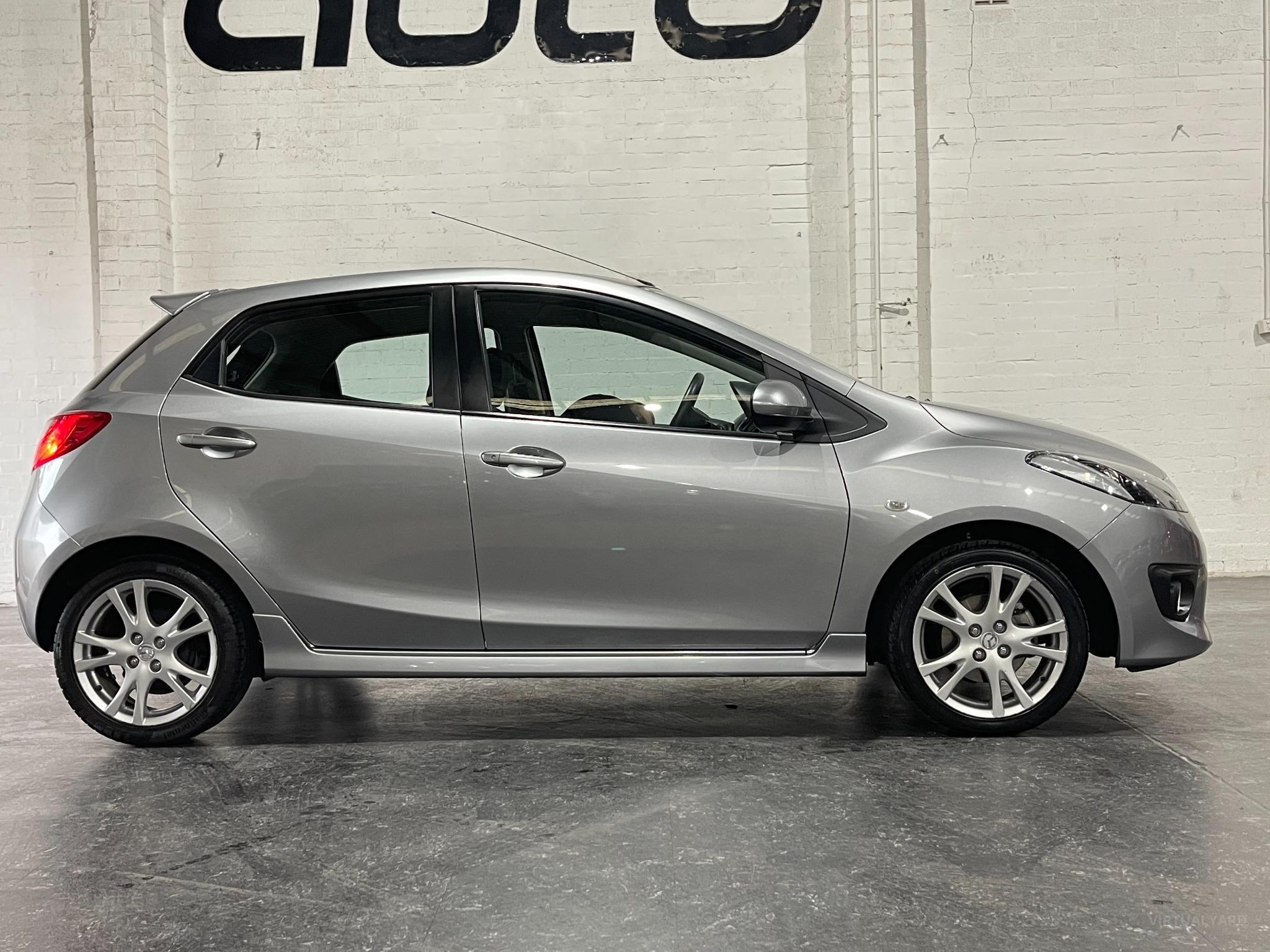 Mazda 2