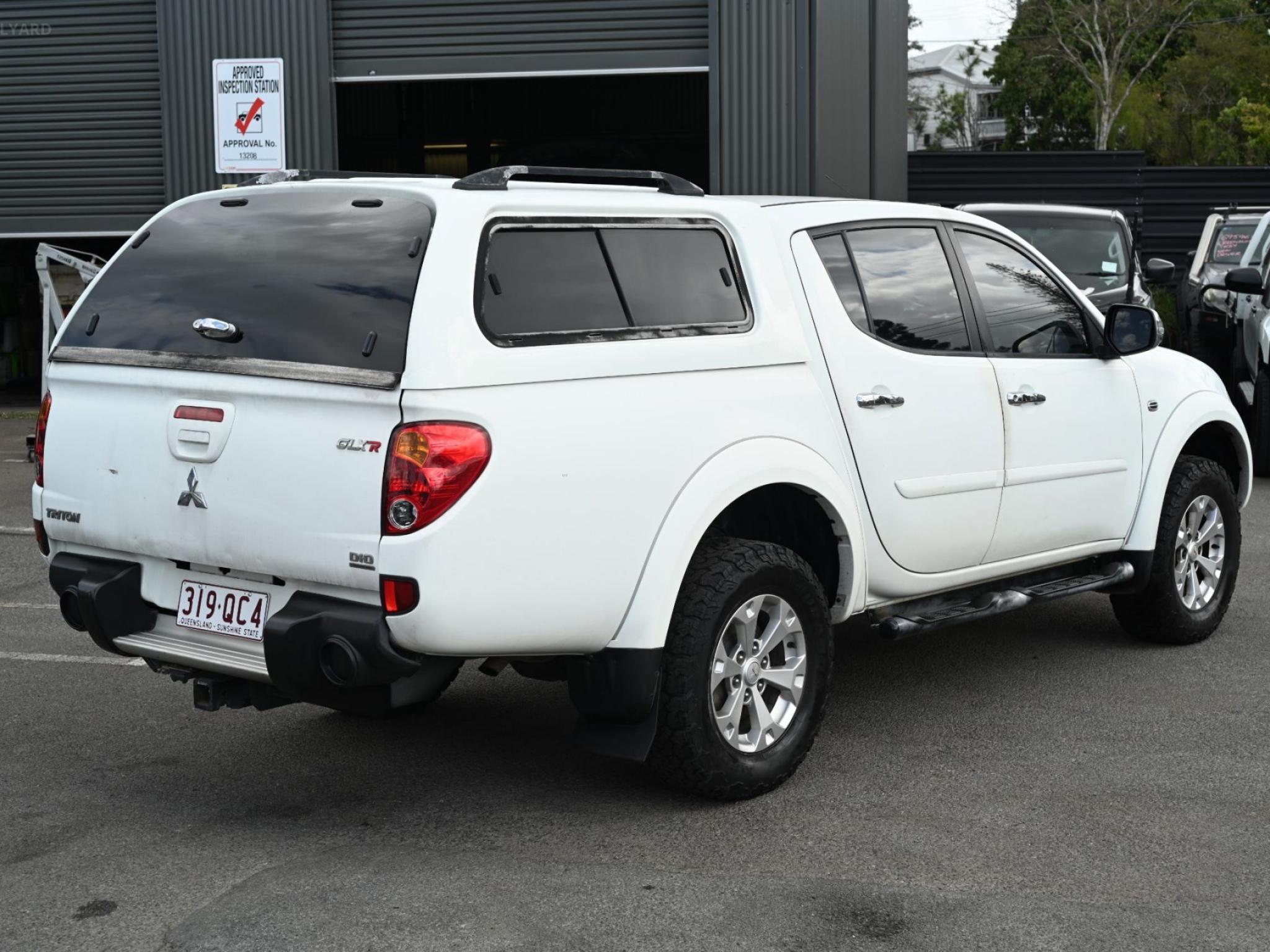 Mitsubishi  Triton