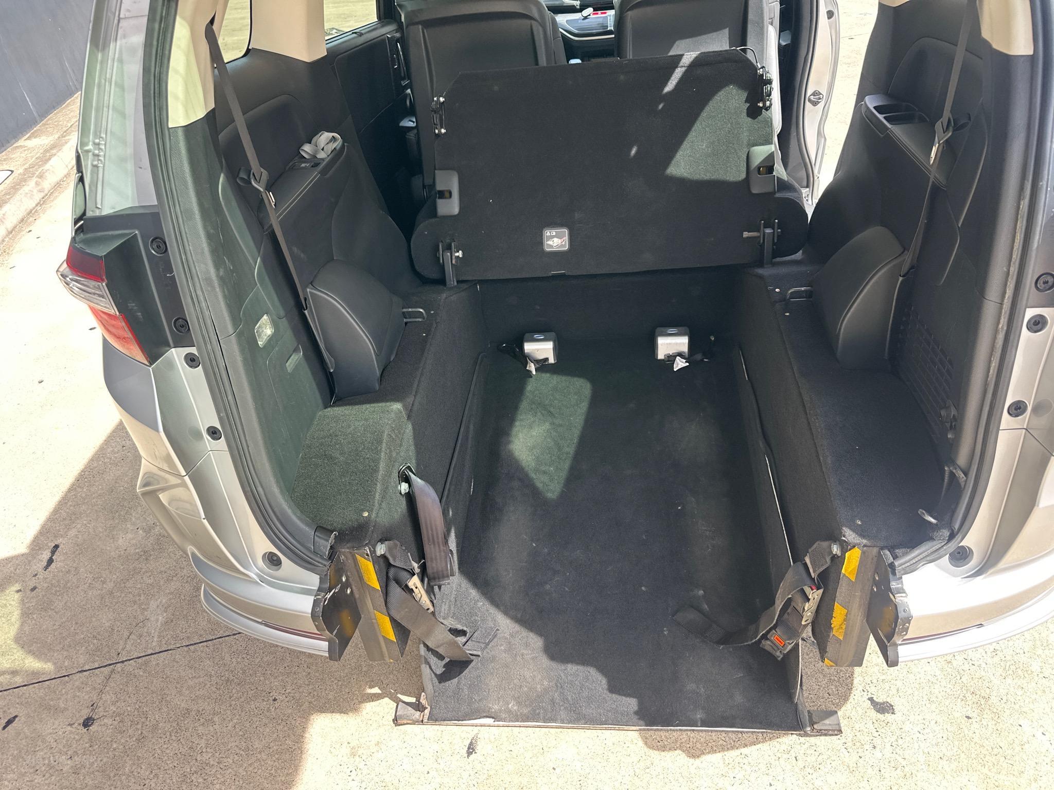 HONDA ODYSSEY 5TH GEN VTI-L WAGON 7ST 5DR CVT 7SP, 2.4I [MY16] image 4