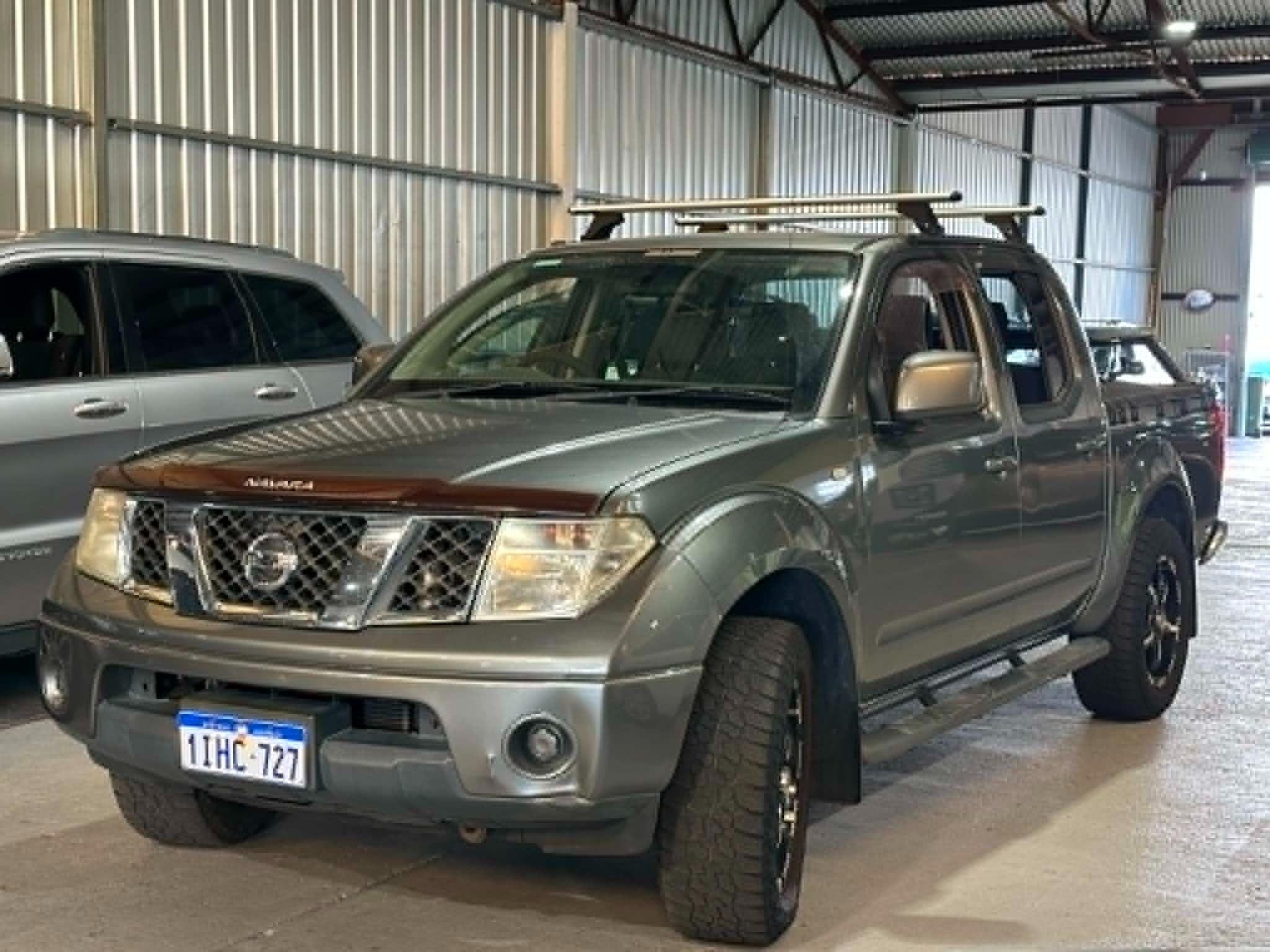 NISSAN NAVARA