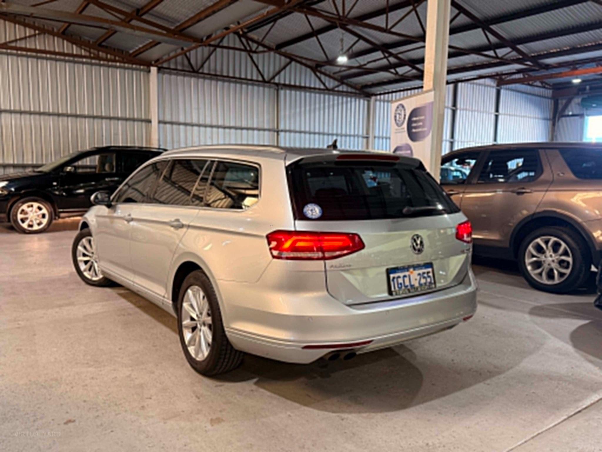 VOLKSWAGEN PASSAT