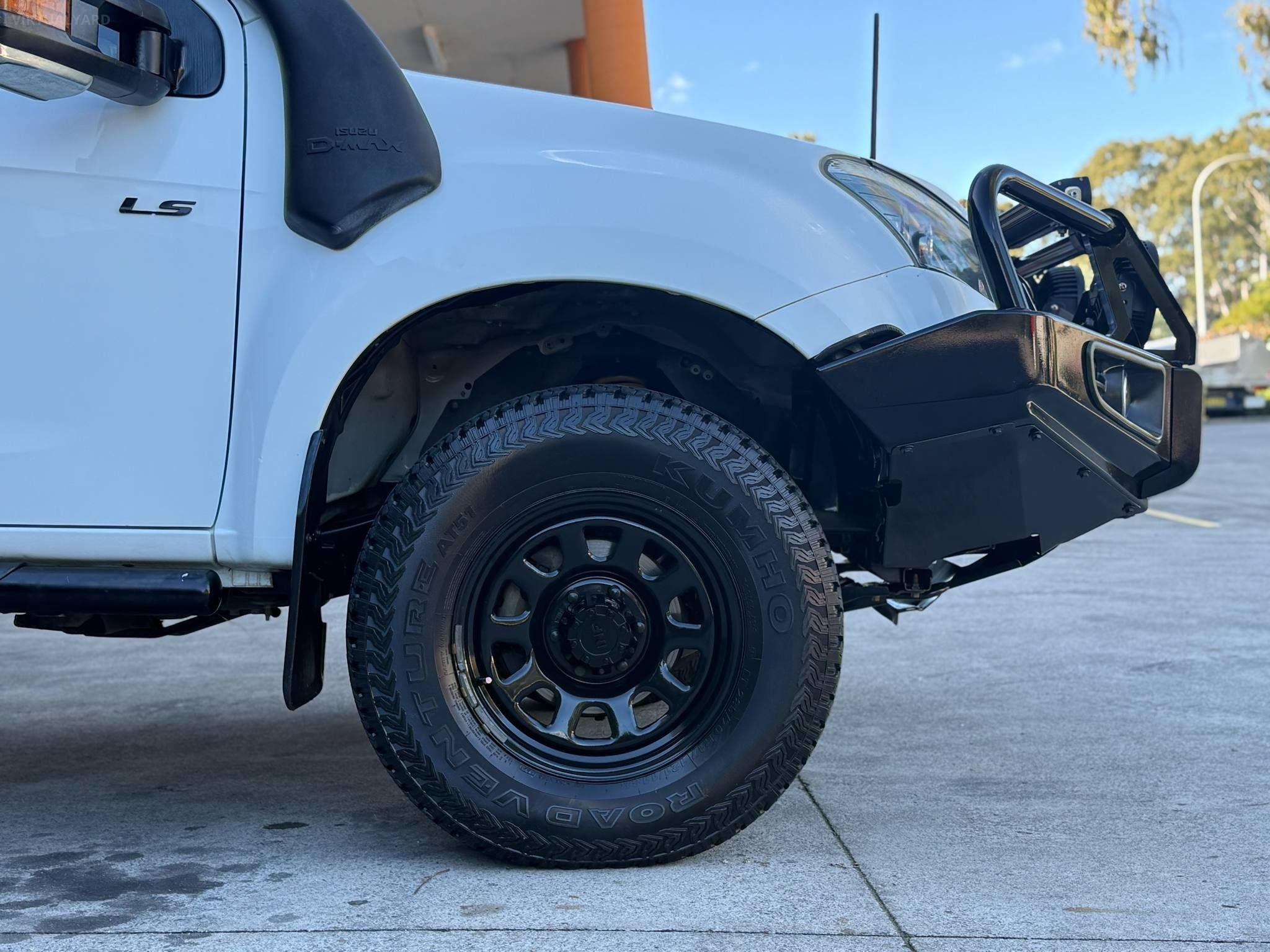 ISUZU D-MAX