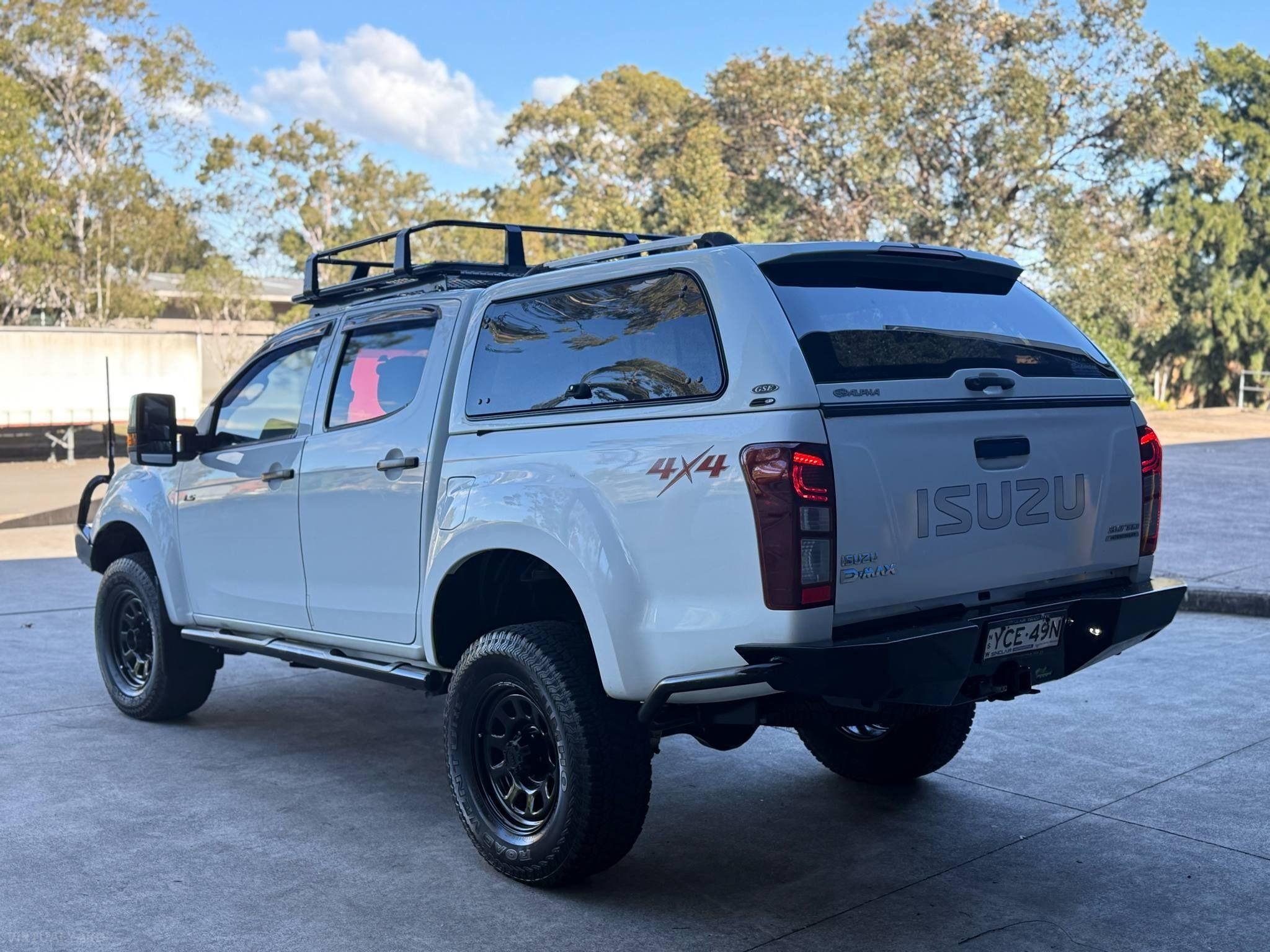 ISUZU D-MAX