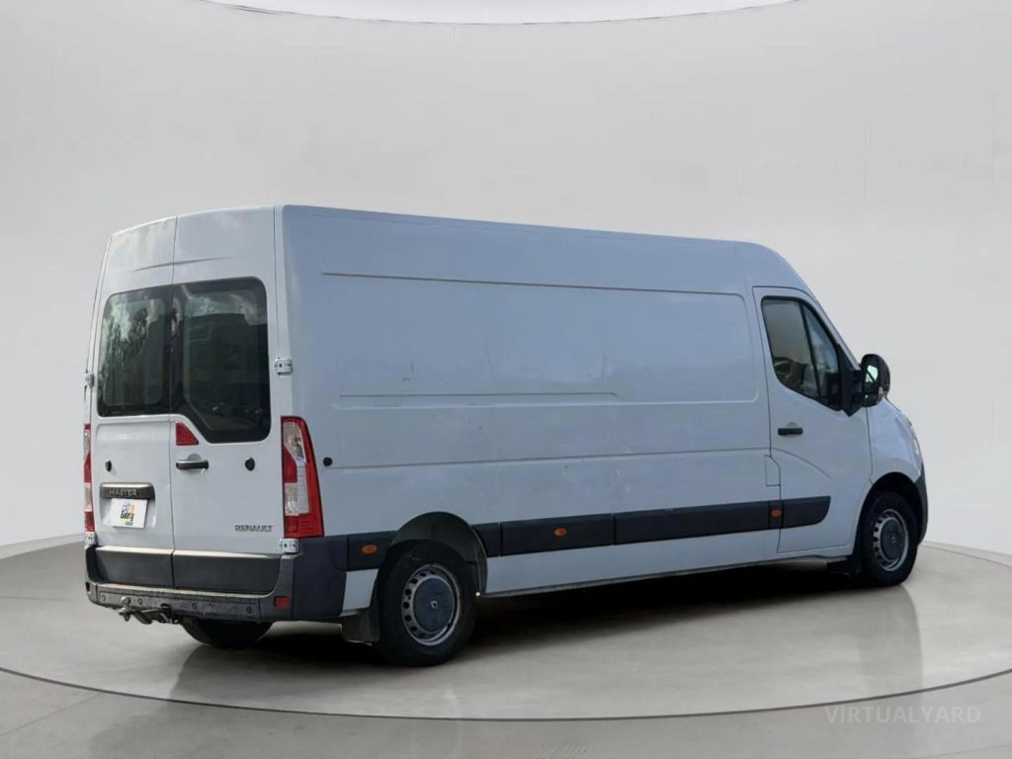 RENAULT Master