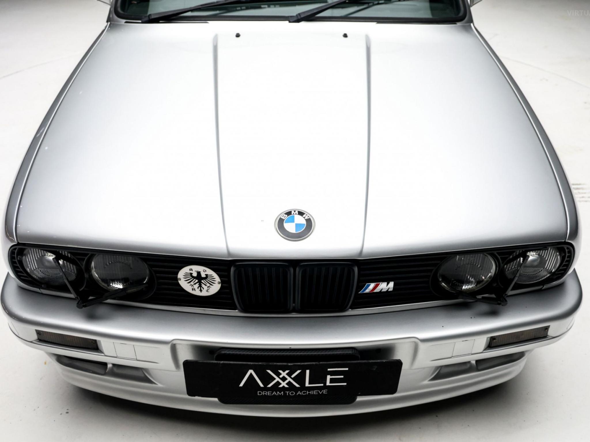 BMW 318is