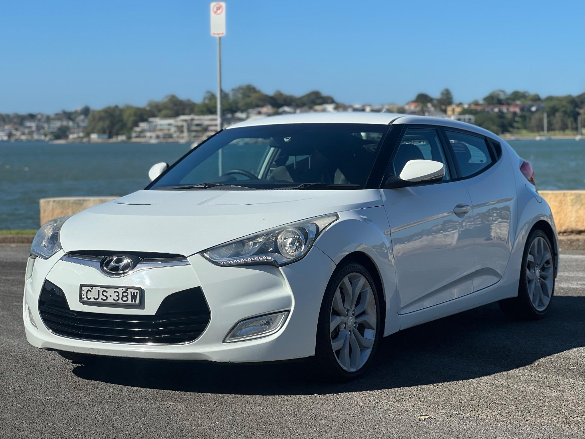 HYUNDAI VELOSTER
