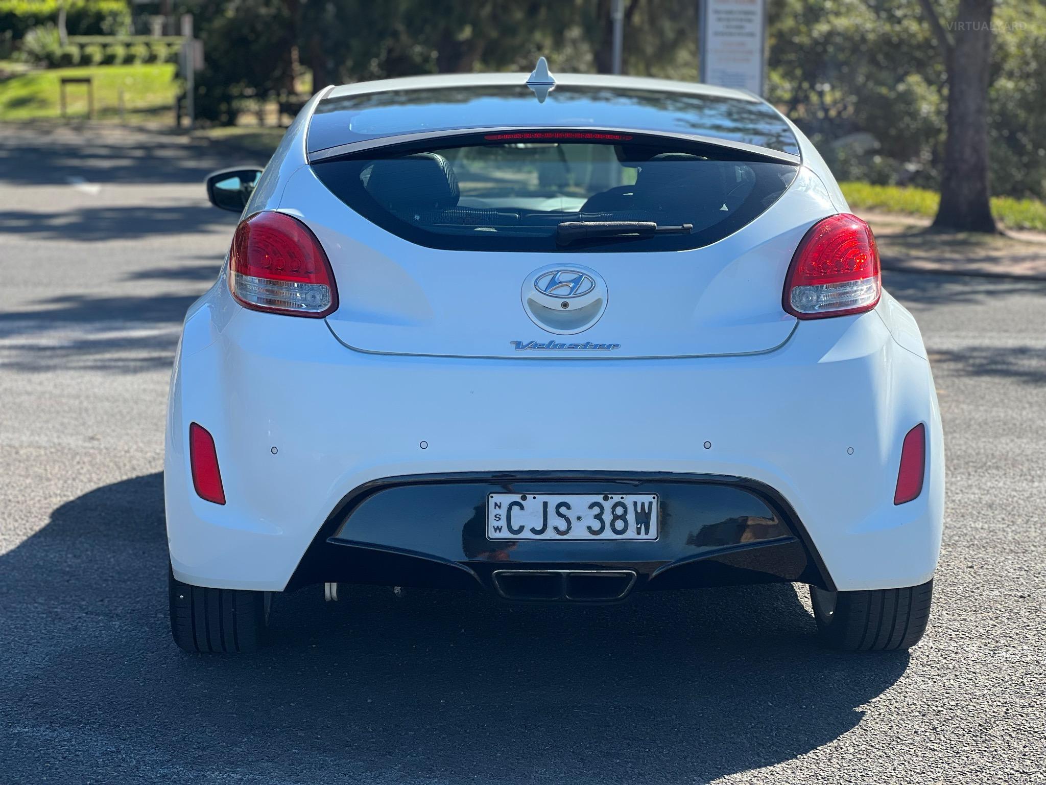 HYUNDAI VELOSTER