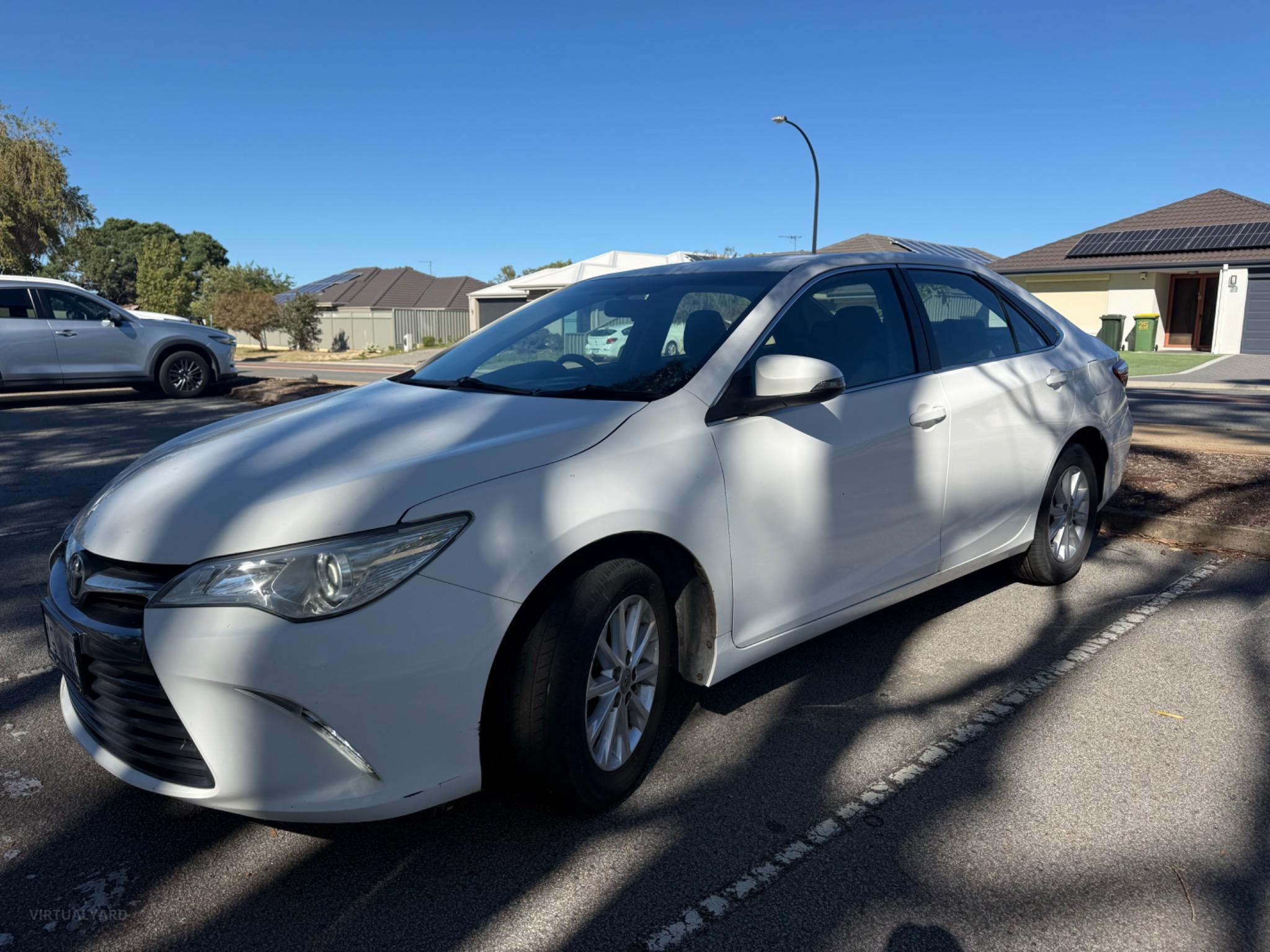TOYOTA CAMRY