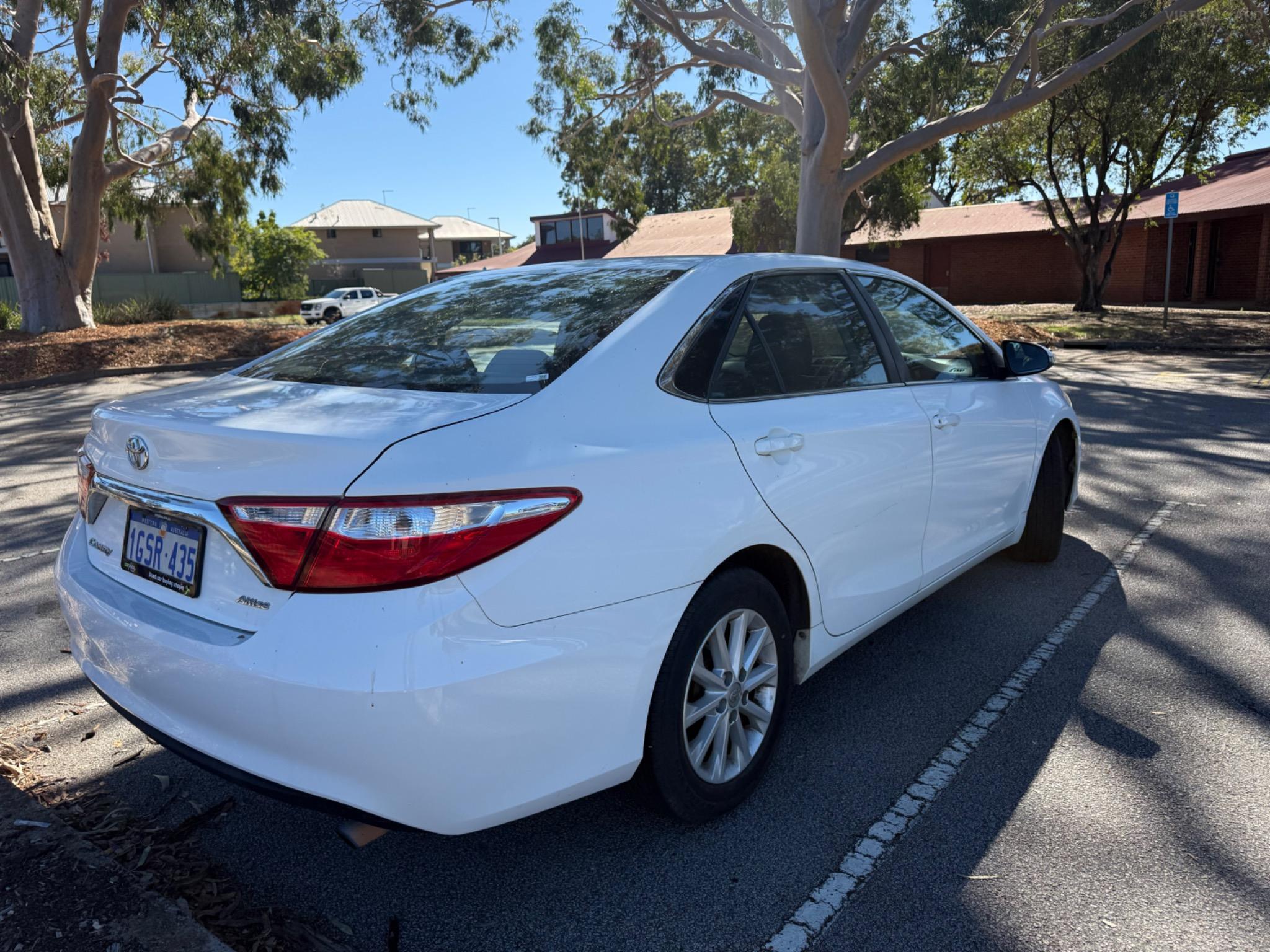 TOYOTA CAMRY