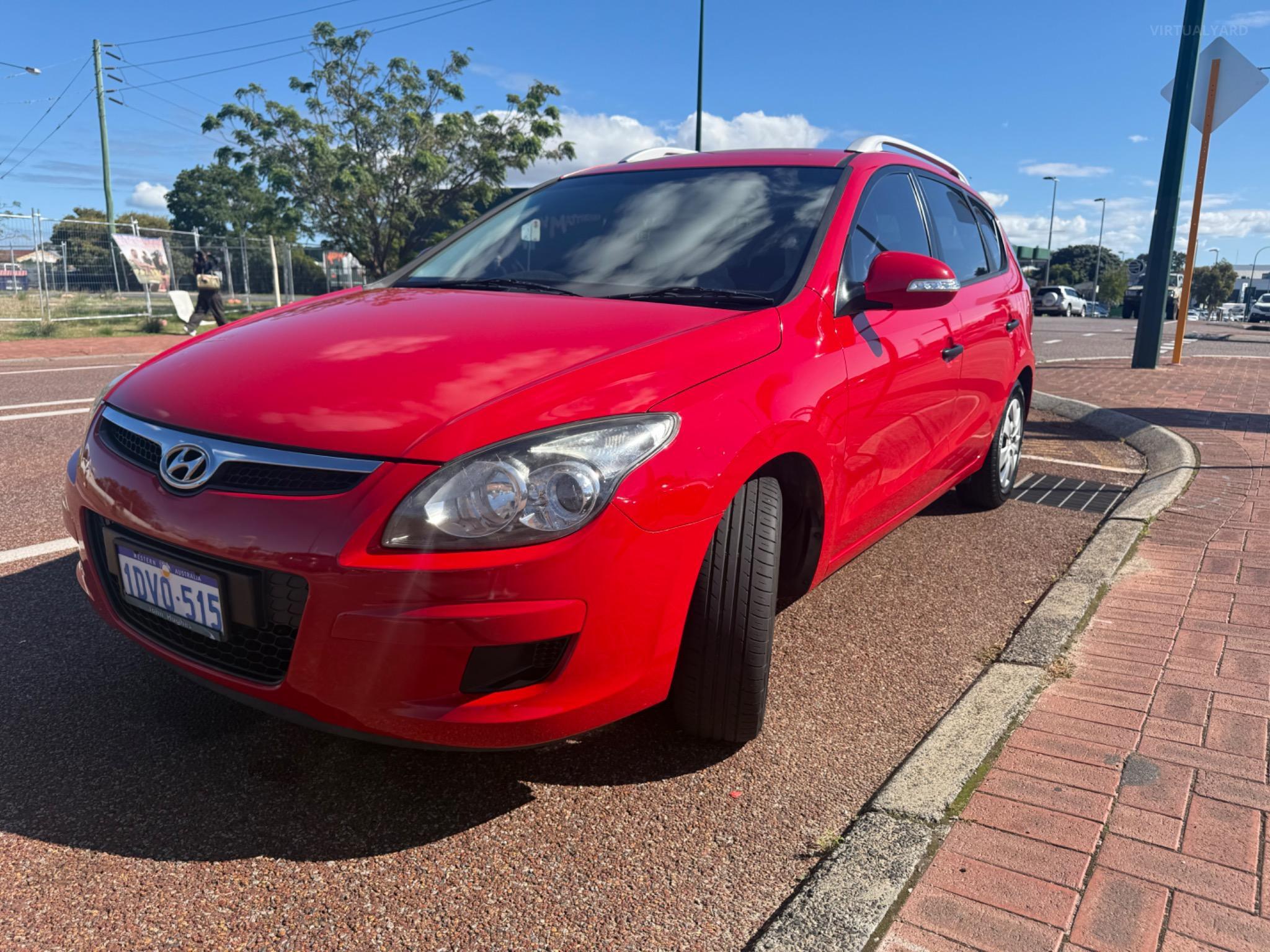 HYUNDAI i30