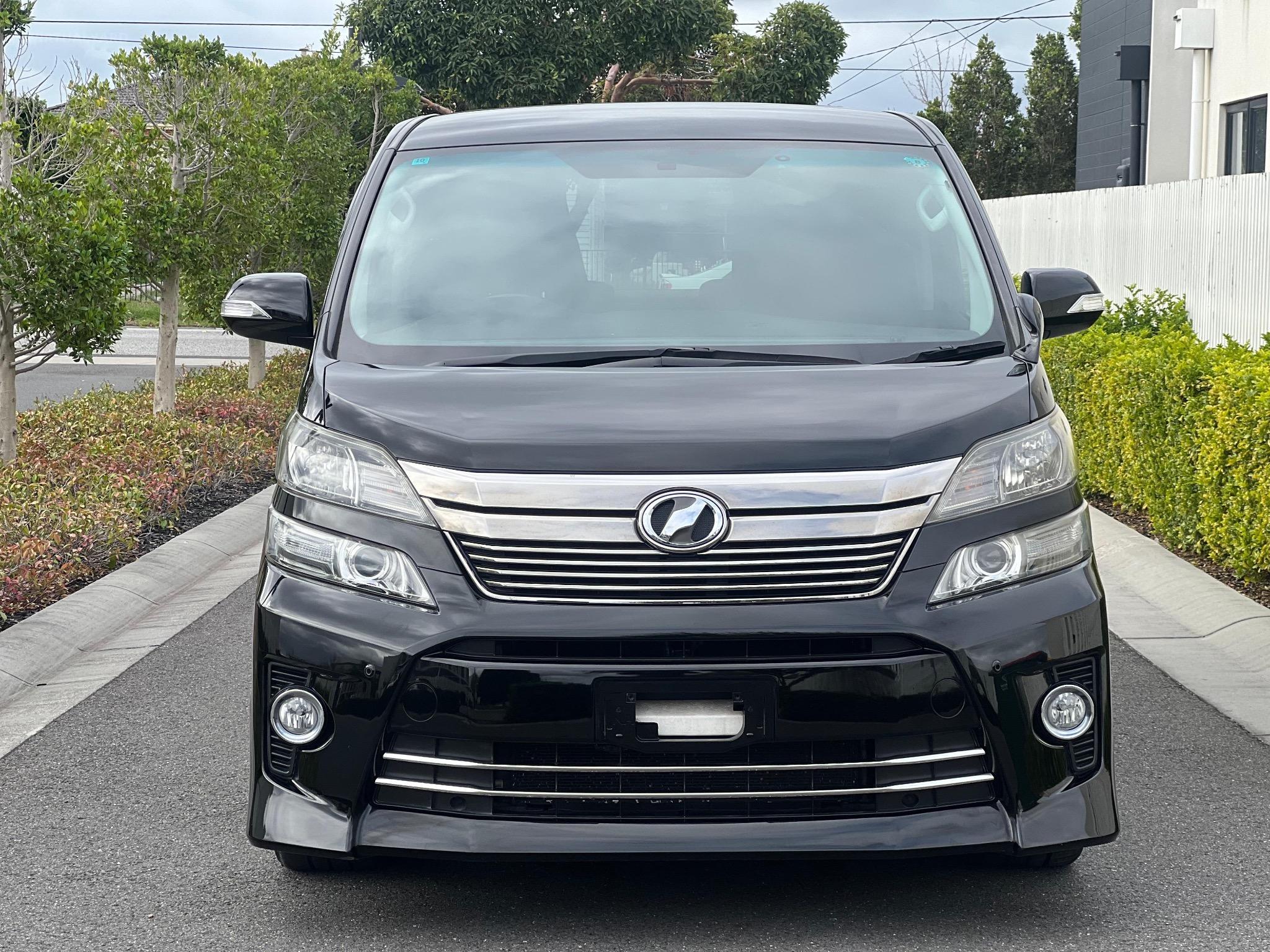 TOYOTA VELLFIRE