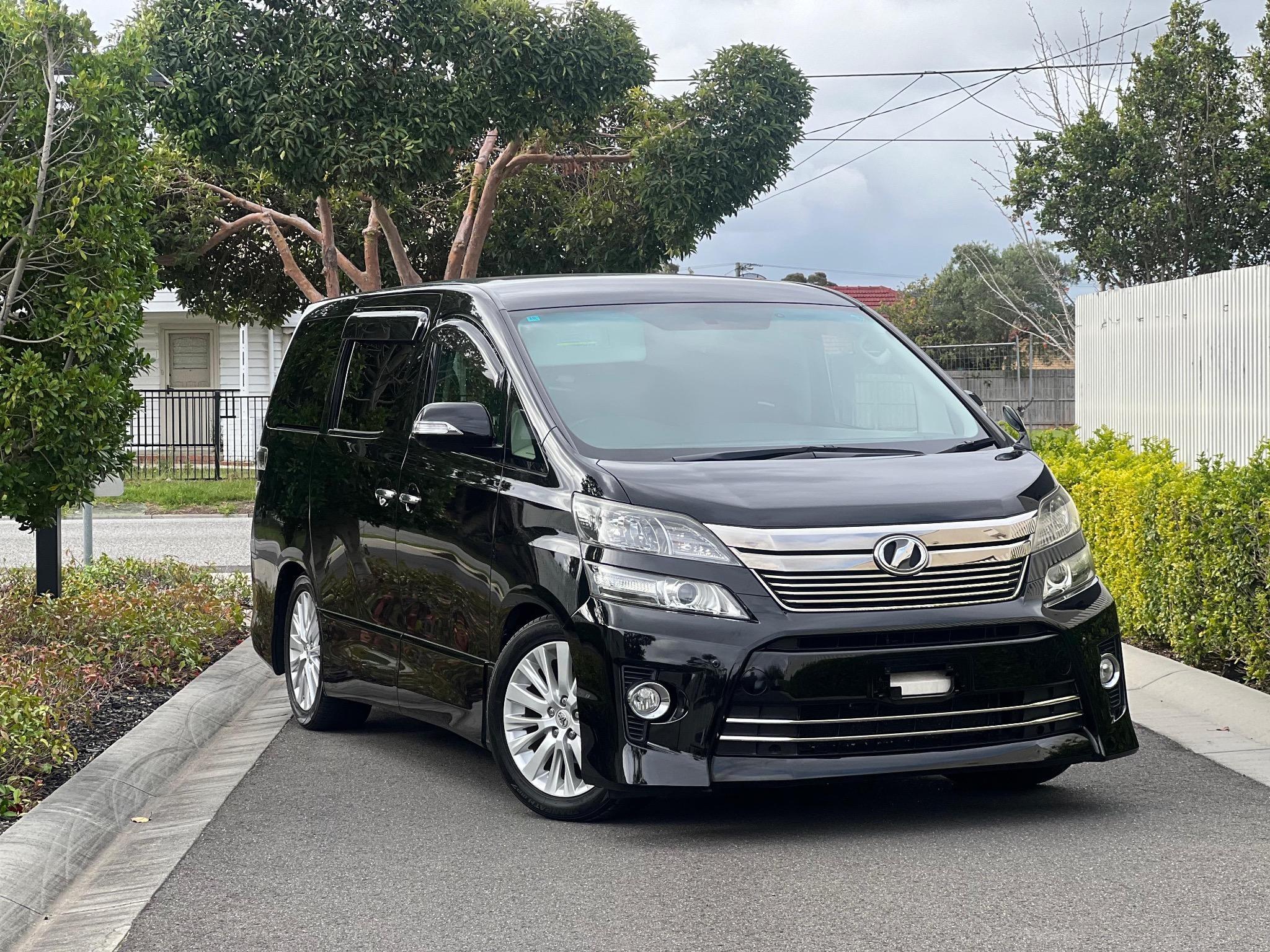 TOYOTA VELLFIRE