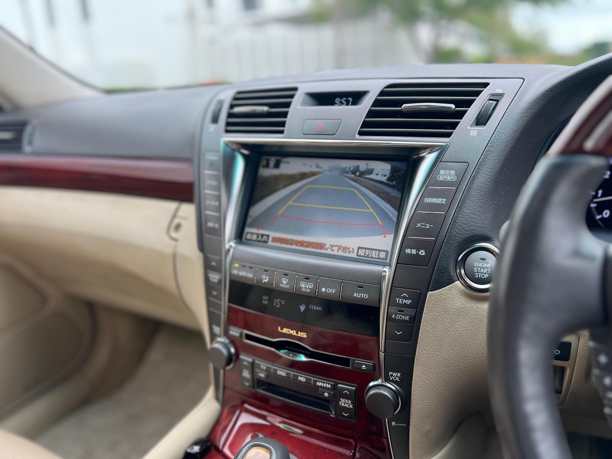 LEXUS LS460