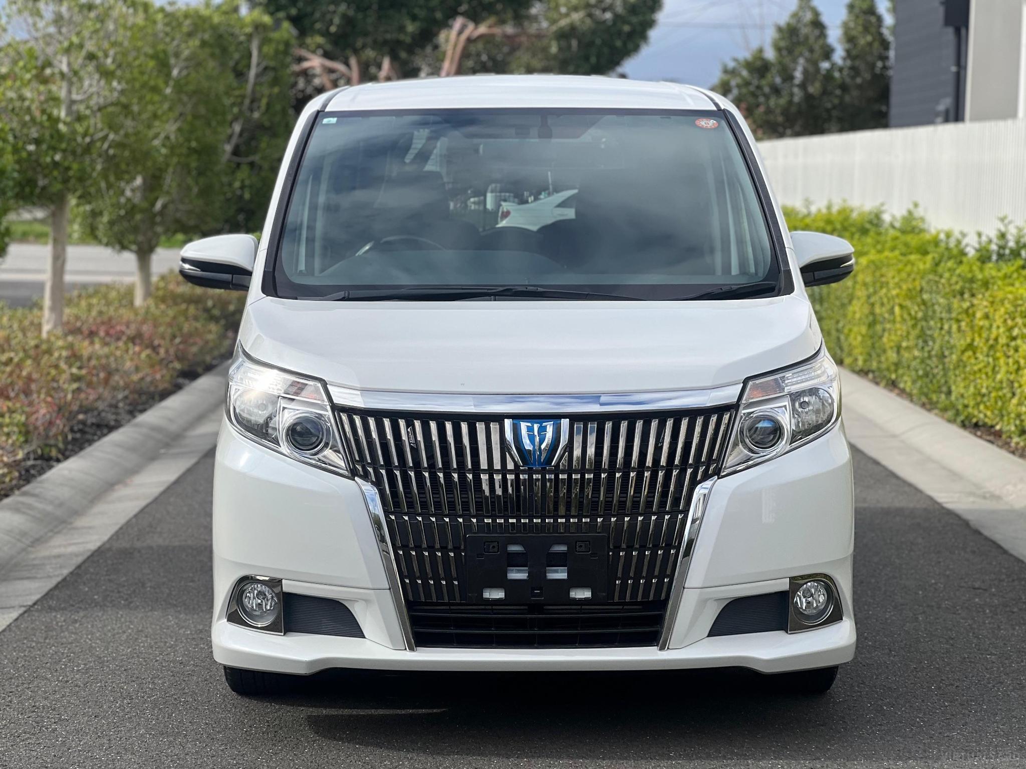 TOYOTA ESQUIRE HYBRID