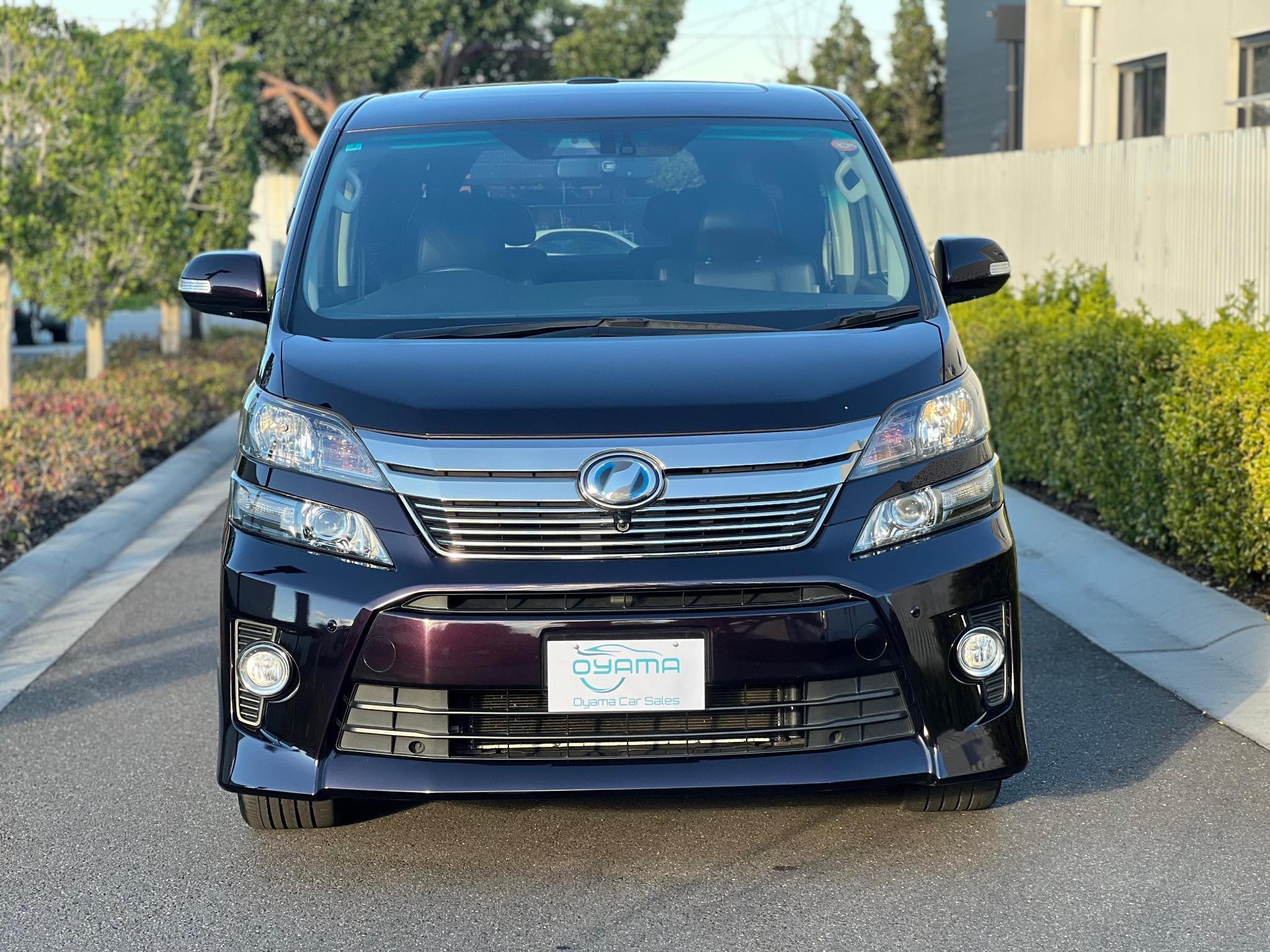 TOYOTA VELLFIRE HYBRID