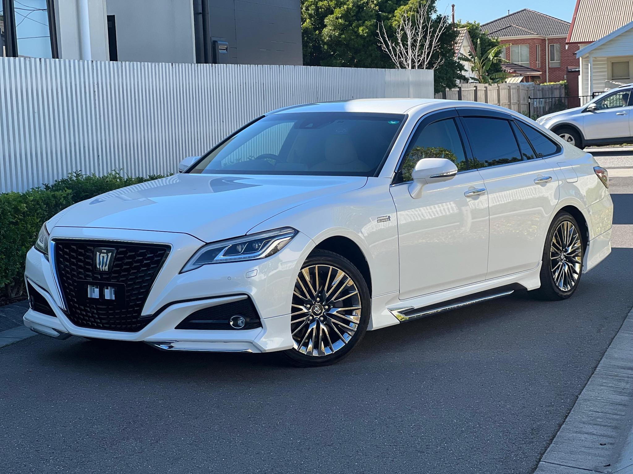 TOYOTA CROWN G EXECUTIVE