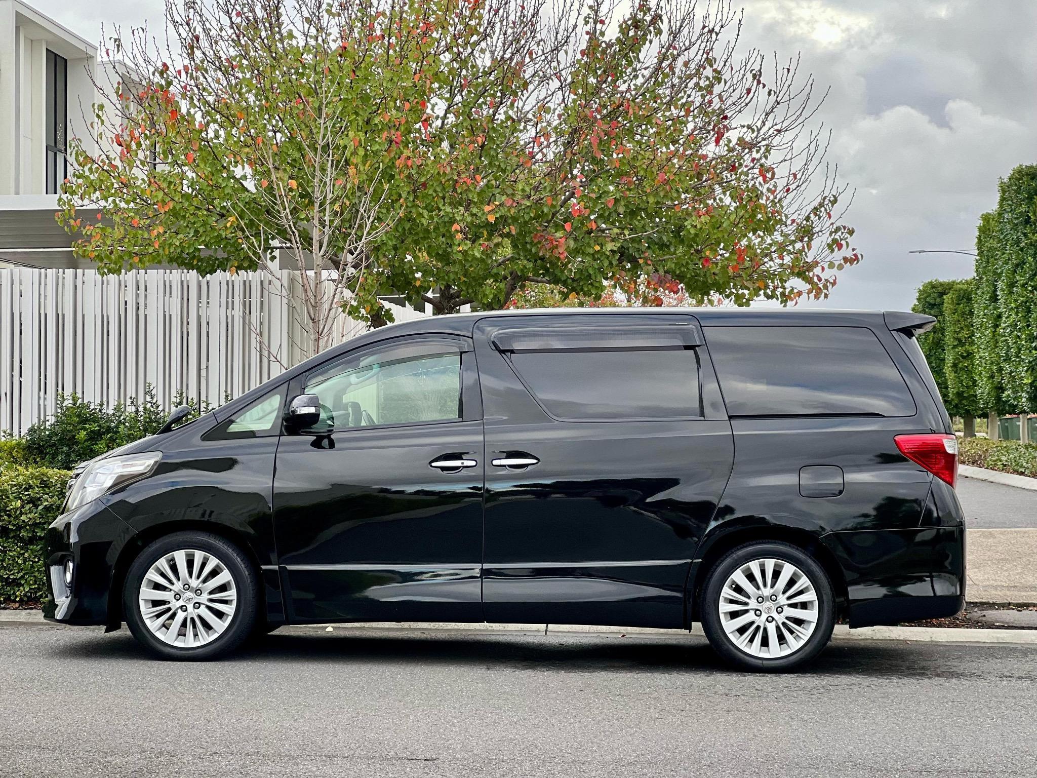 TOYOTA ALPHARD