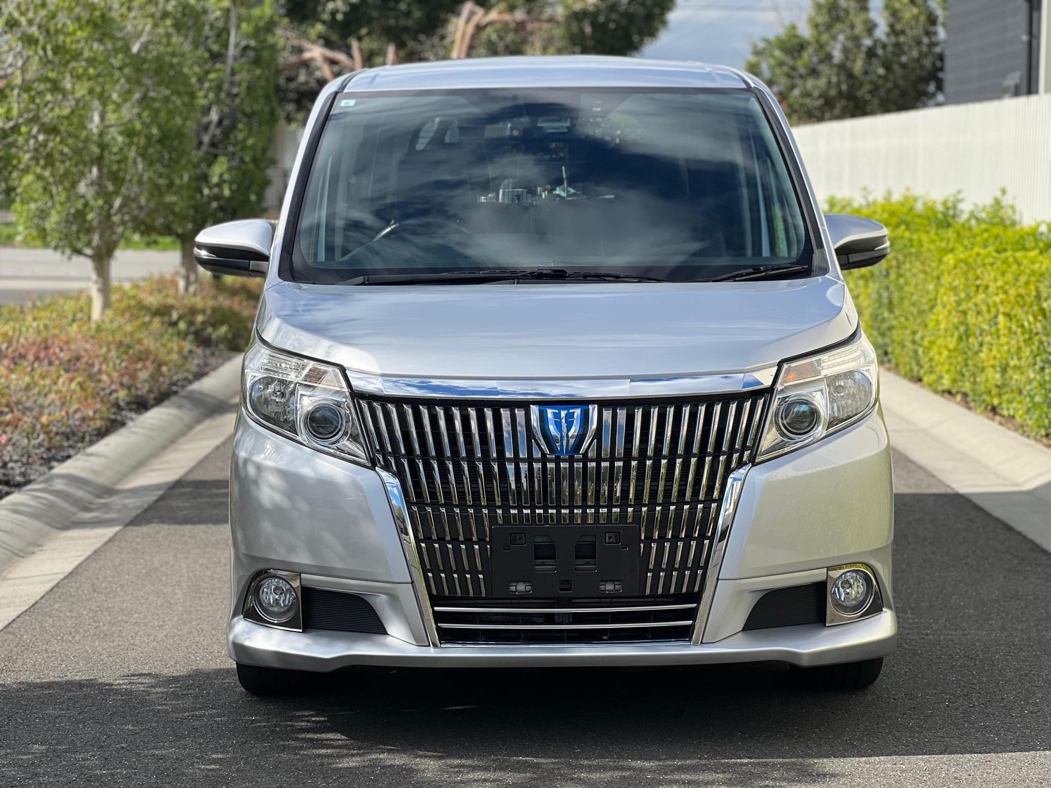 TOYOTA ESQUIRE HYBRID