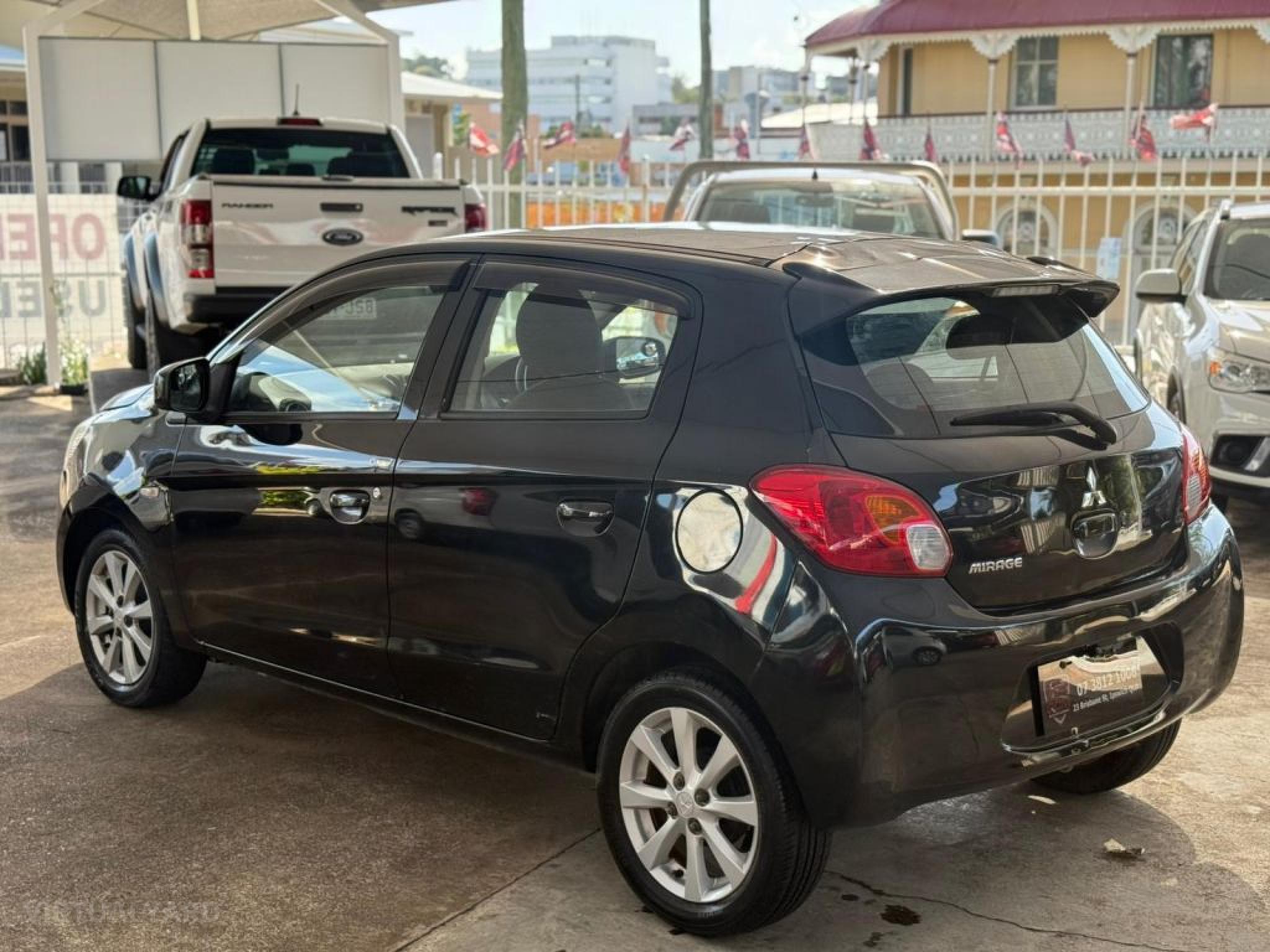 MITSUBISHI MIRAGE