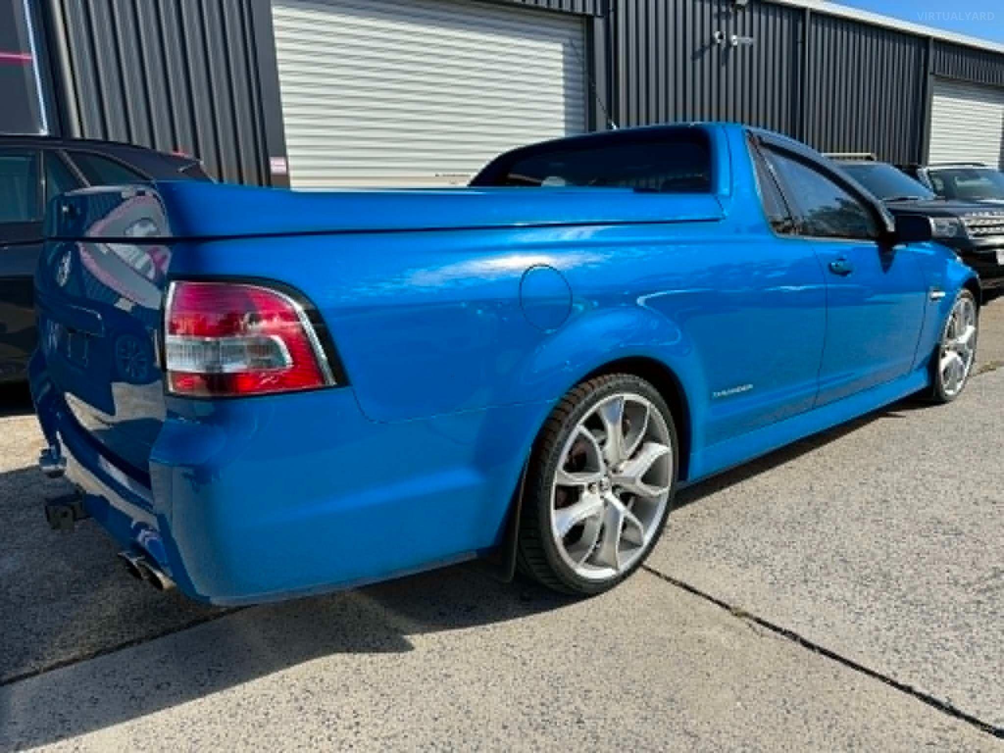 HOLDEN COMMODORE