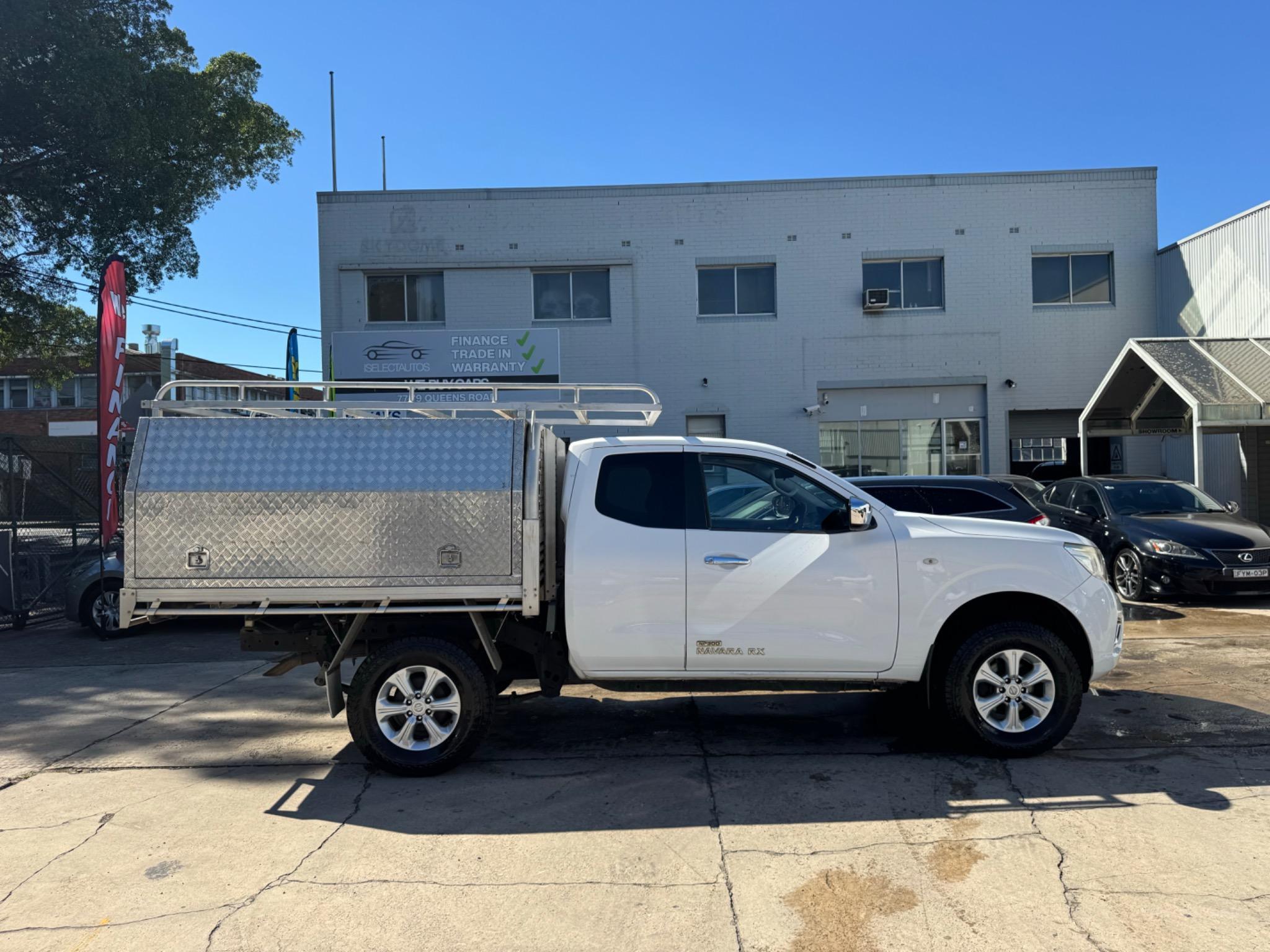 NISSAN NAVARA