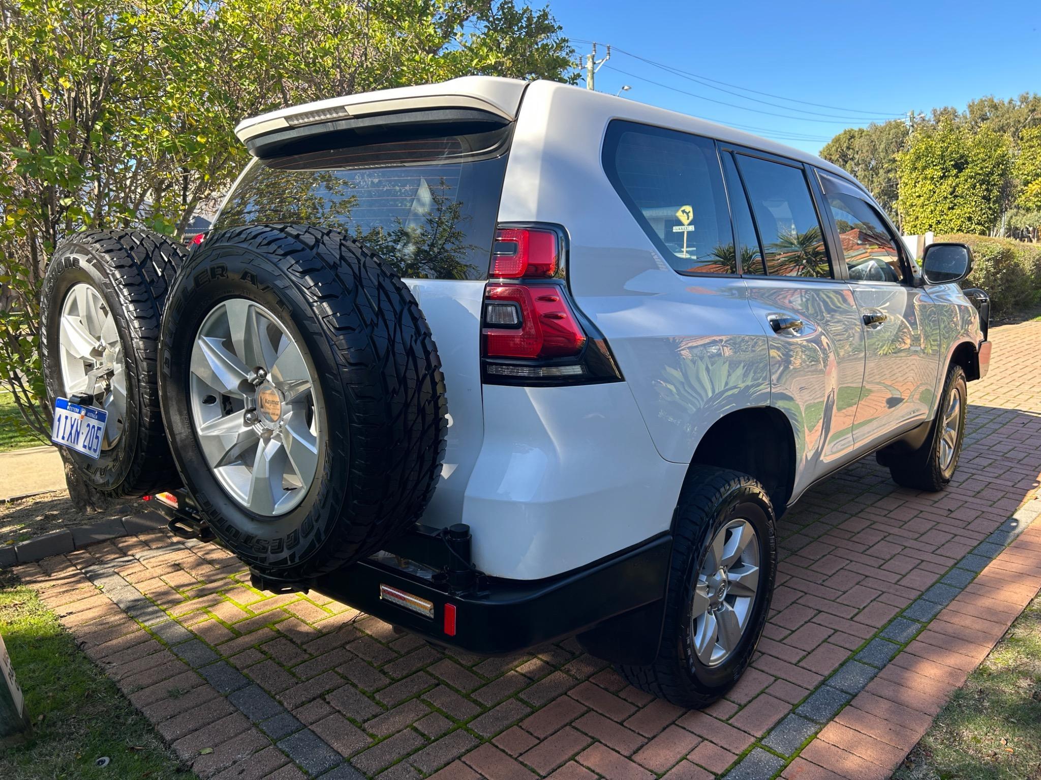 TOYOTA LANDCRUISER PRADO