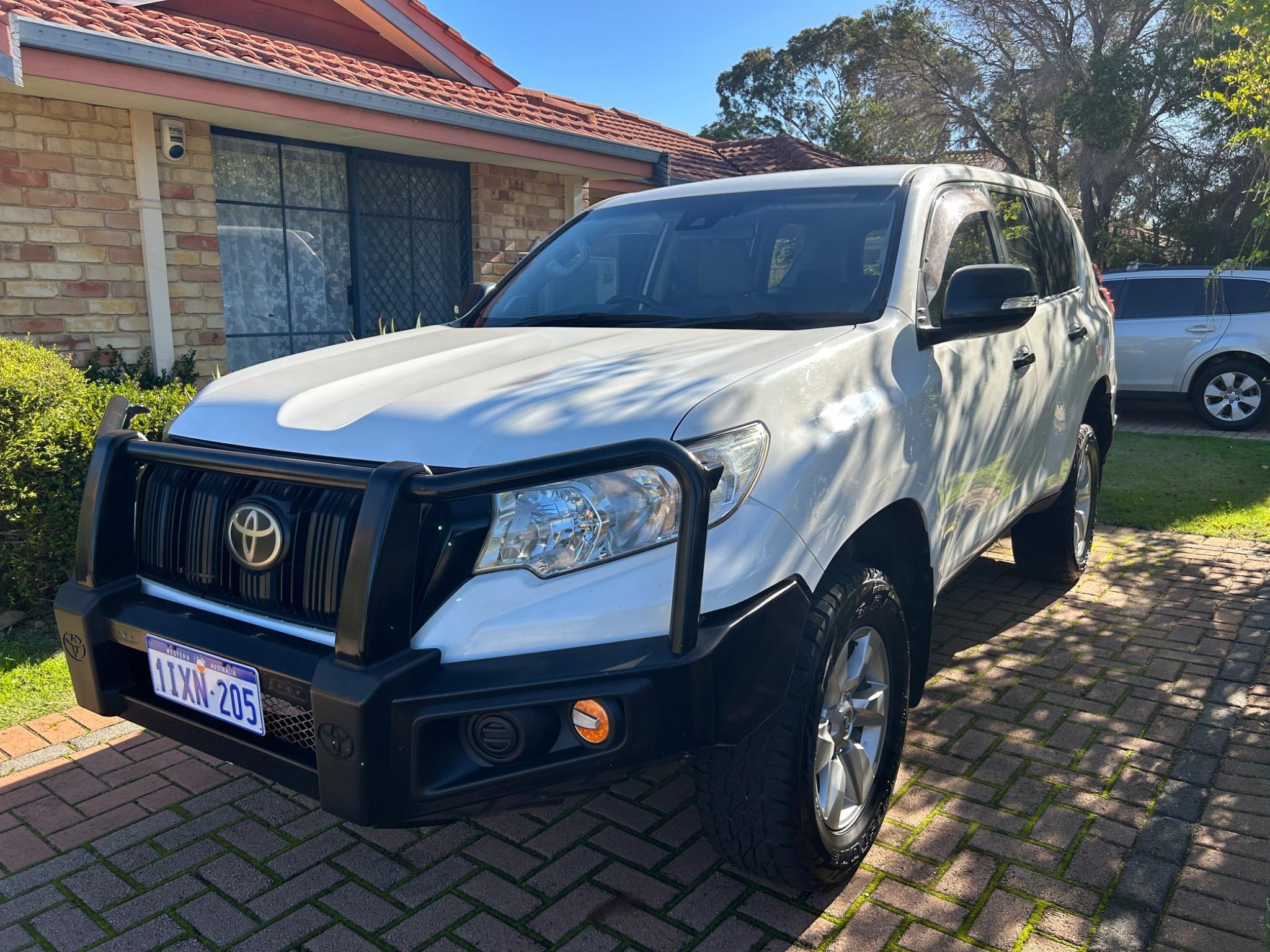 TOYOTA LANDCRUISER PRADO