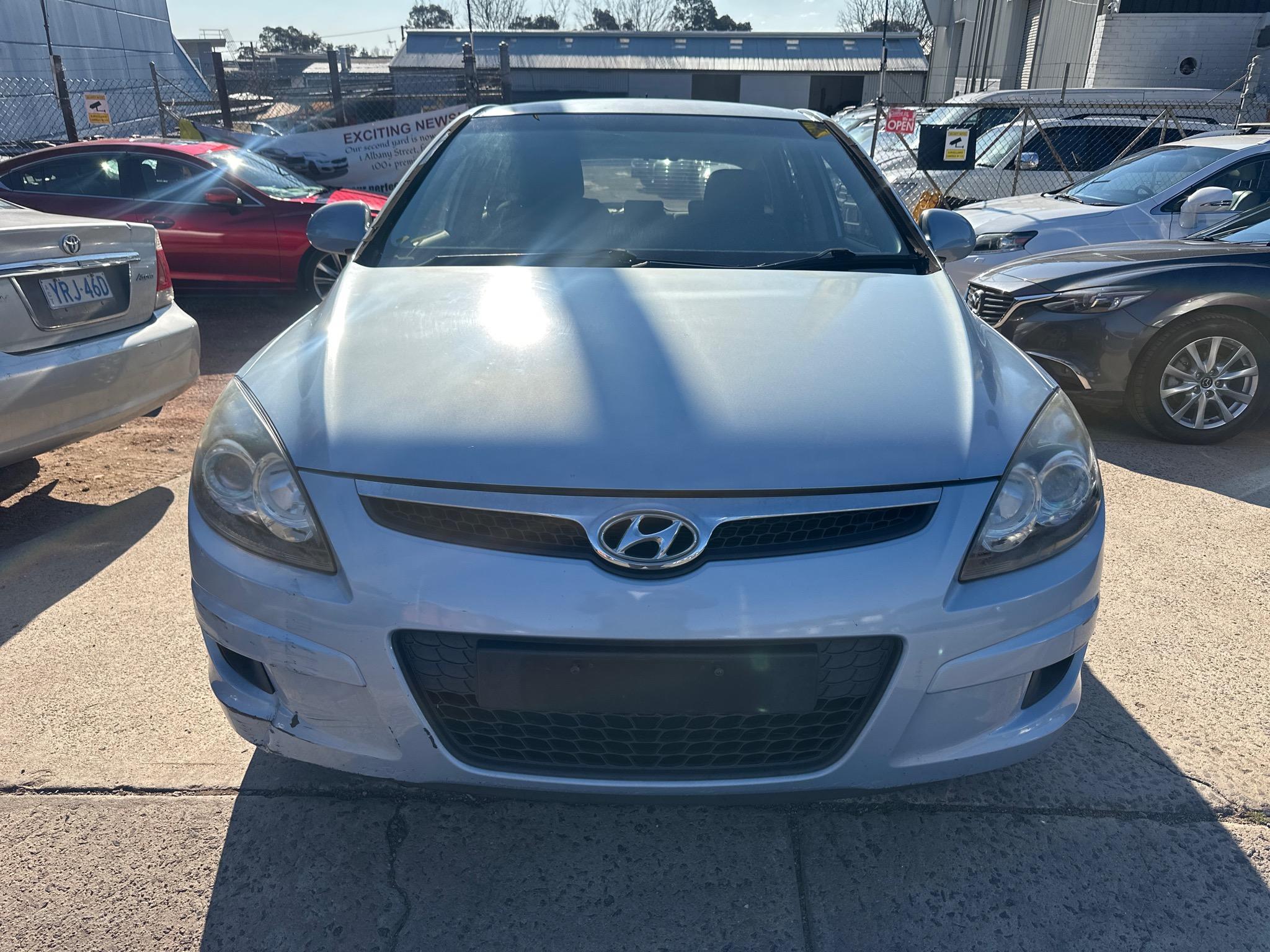 HYUNDAI i30