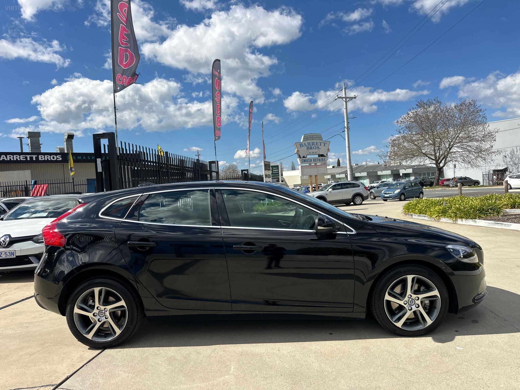 VOLVO V40