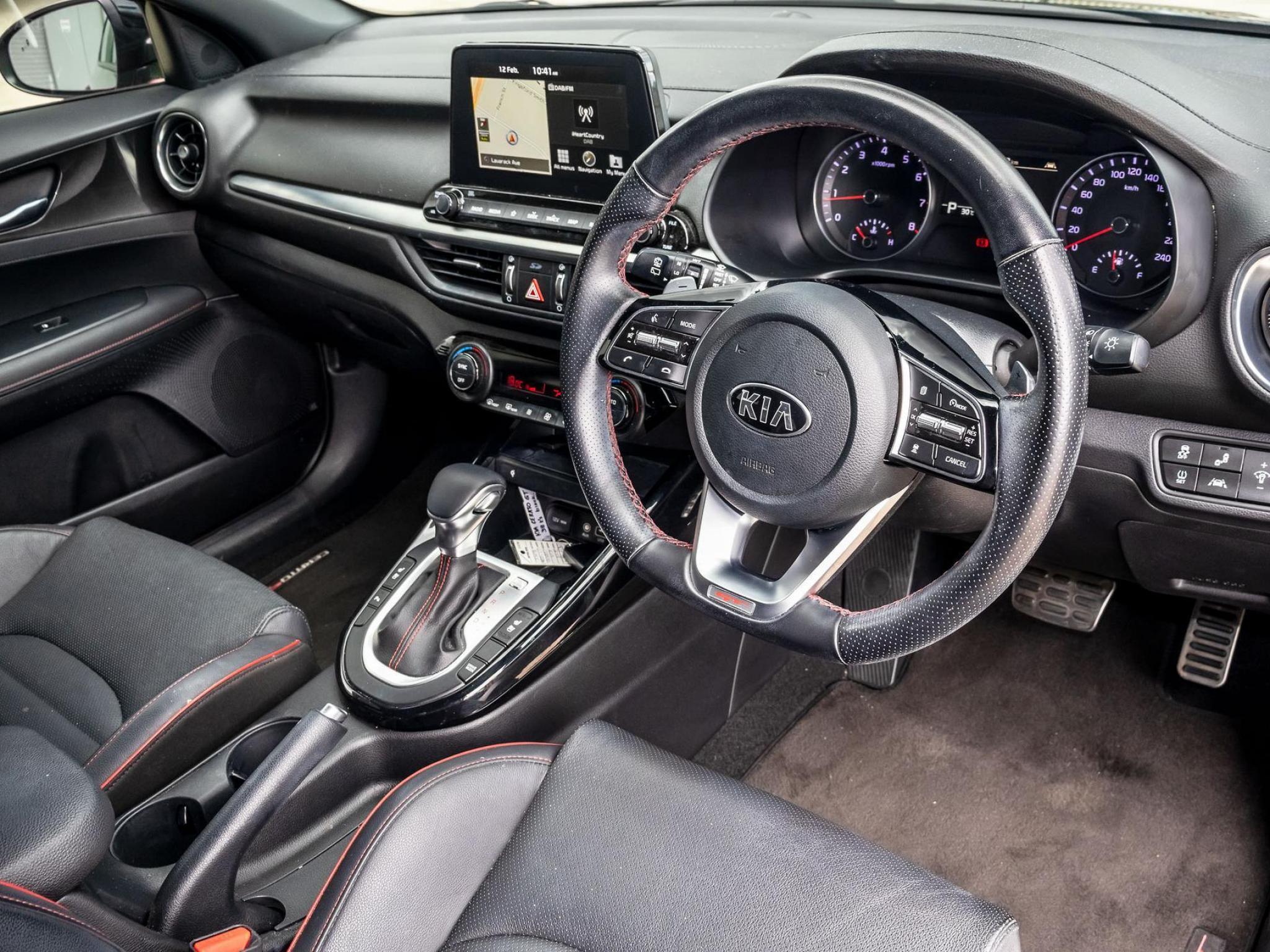 KIA CERATO