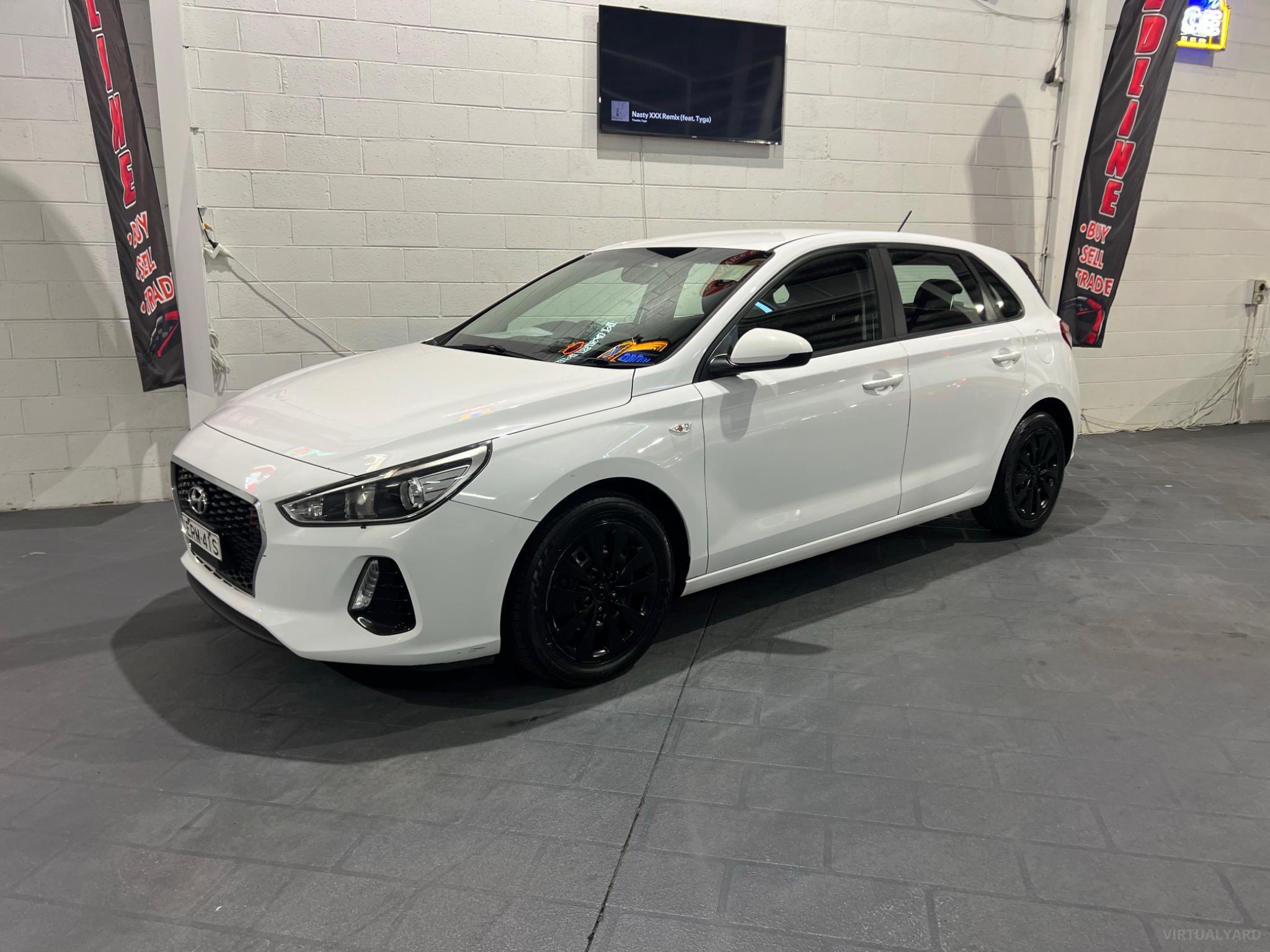 HYUNDAI i30