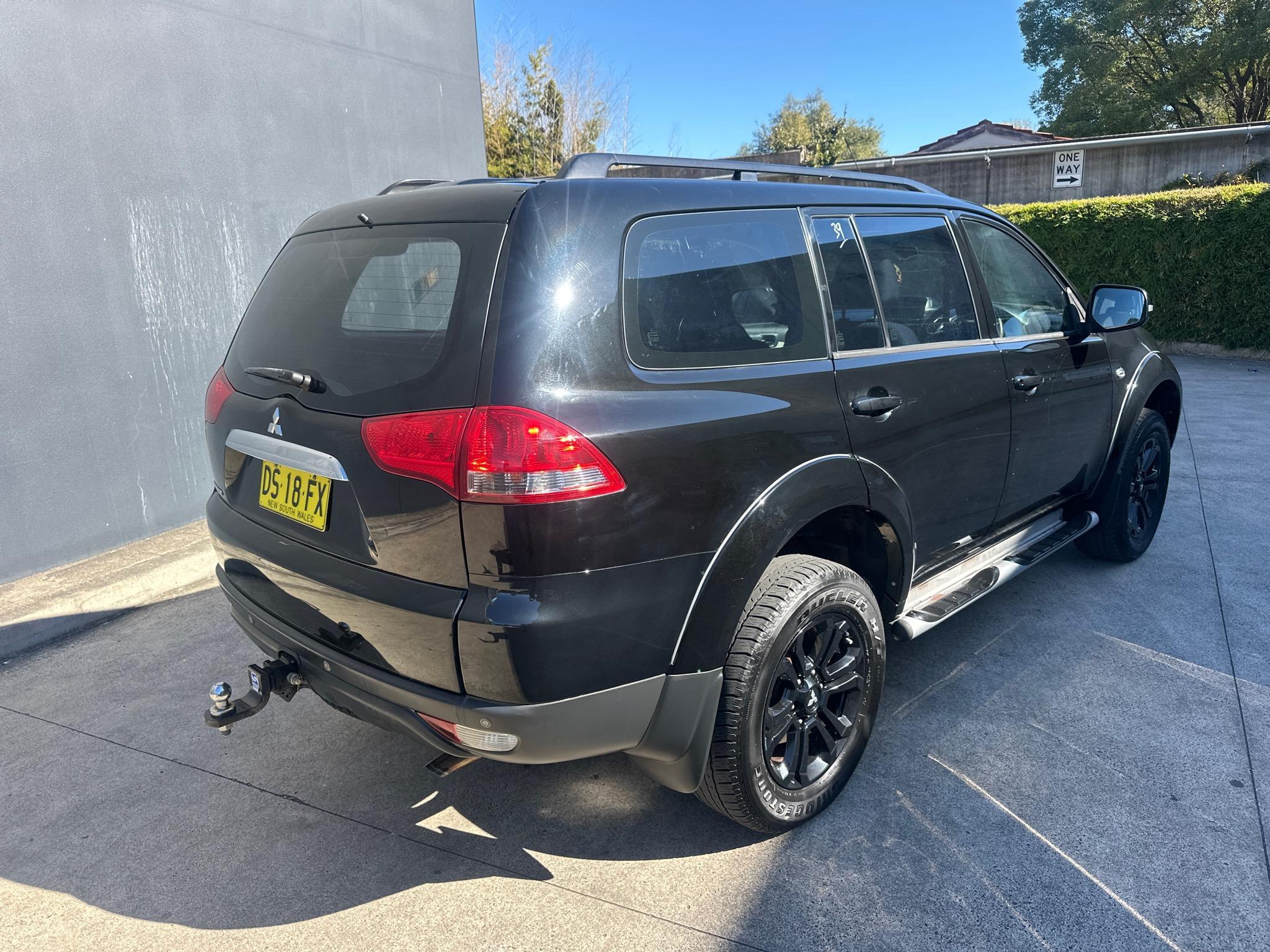 MITSUBISHI CHALLENGER PC WAGON 5DR SPTS AUTO 5SP 4X4 2.5DT [MY14] image 17