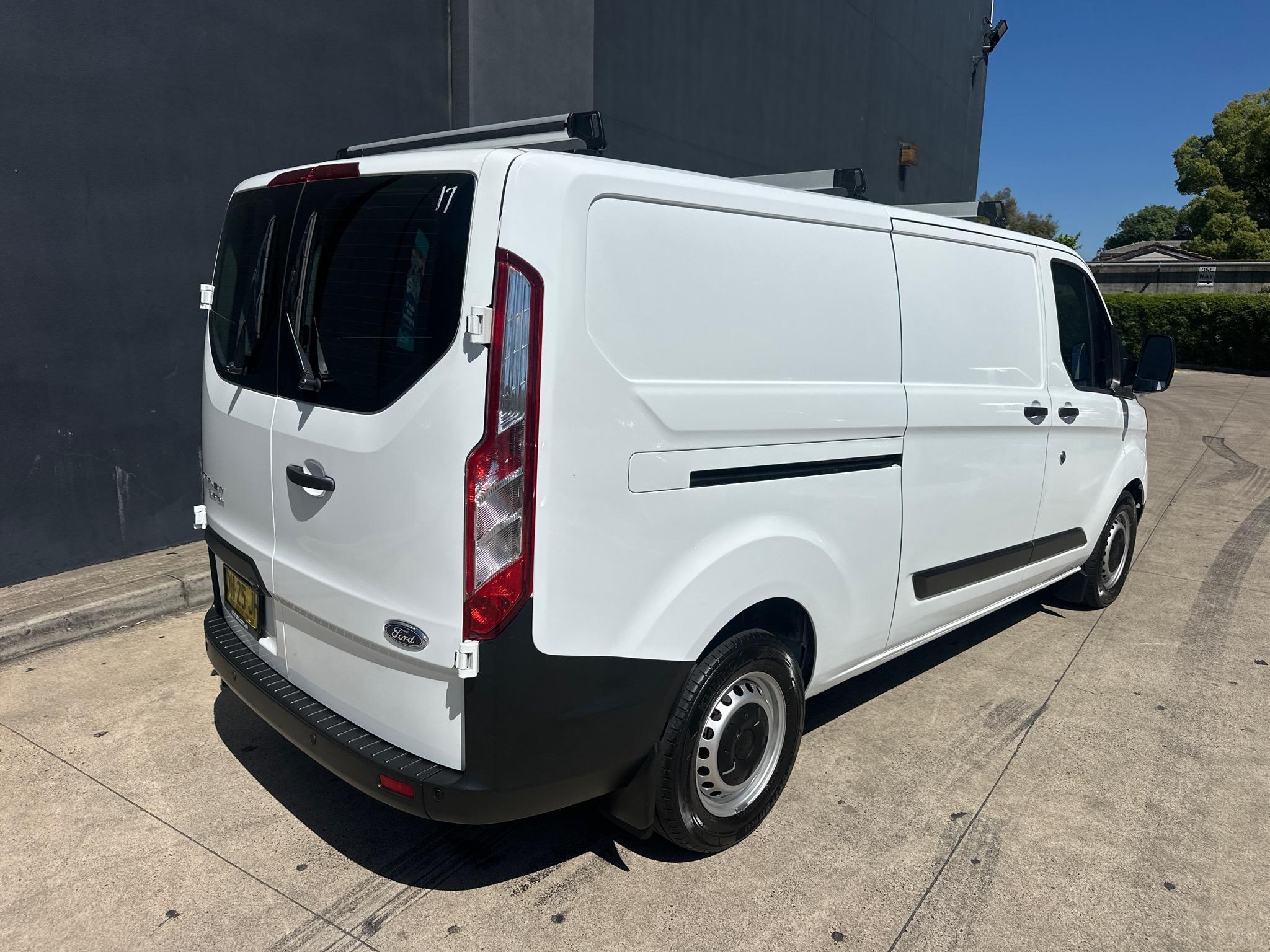 FORD TRANSIT CUSTOM VN MY23.25 340L VAN LOW ROOF LWB 4DR AUTO 6SP, 1291KG 2.0DT image 17