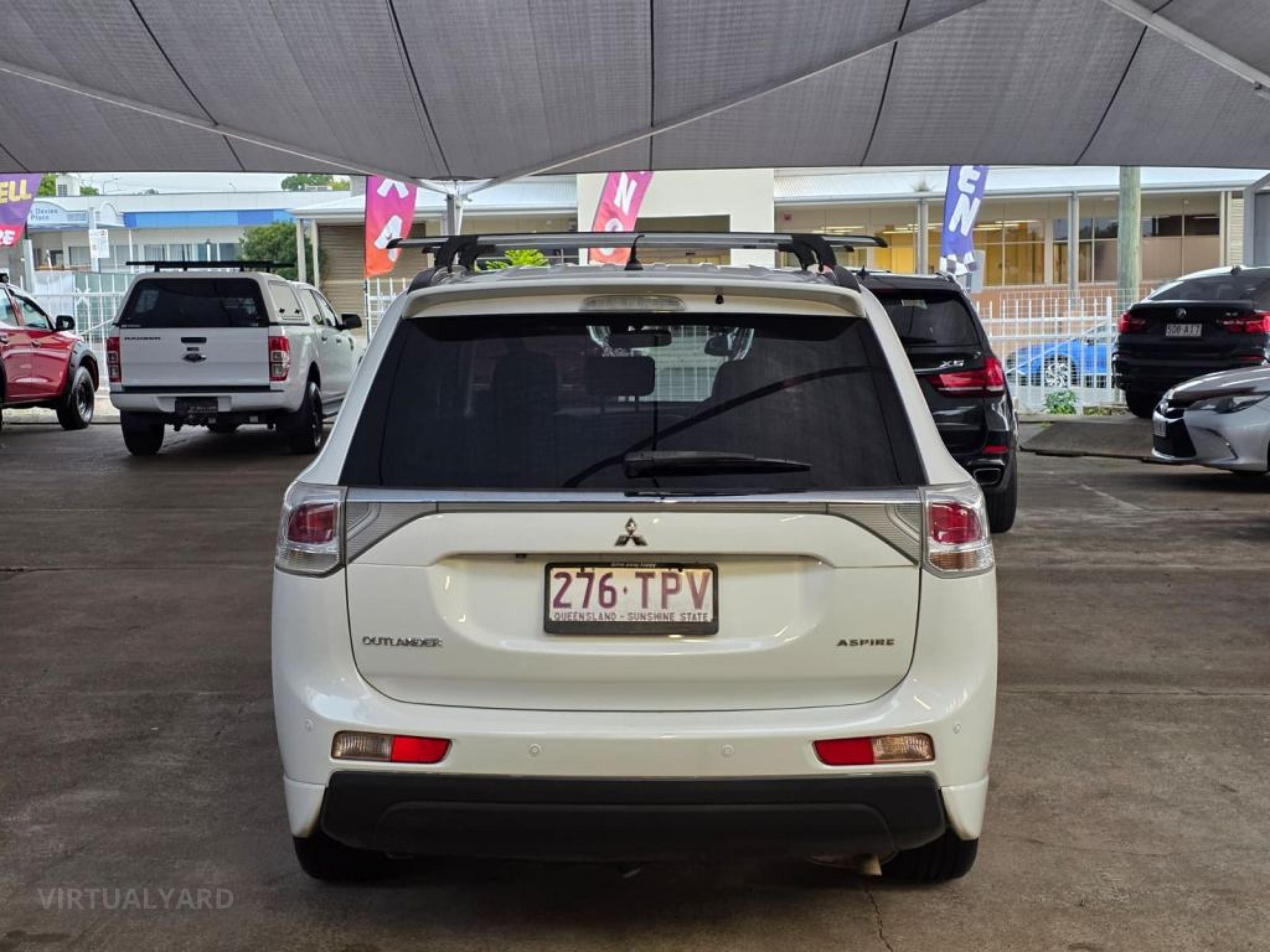 MITSUBISHI OUTLANDER