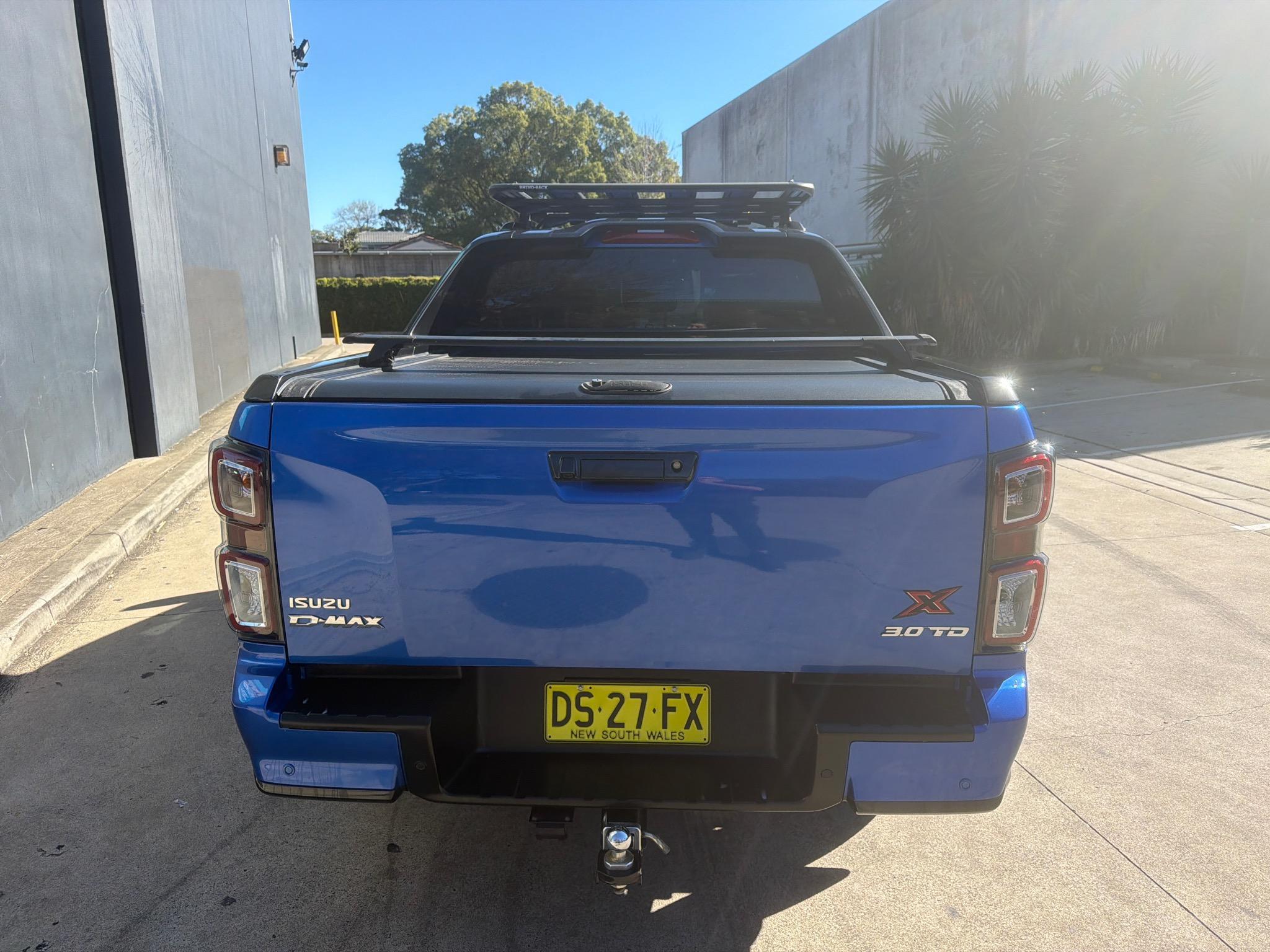 ISUZU D-MAX RG MY23 X-TERRAIN UTILITY CREW CAB 4DR SPTS AUTO 6SP 4X4 925KG 3.0DT image 4