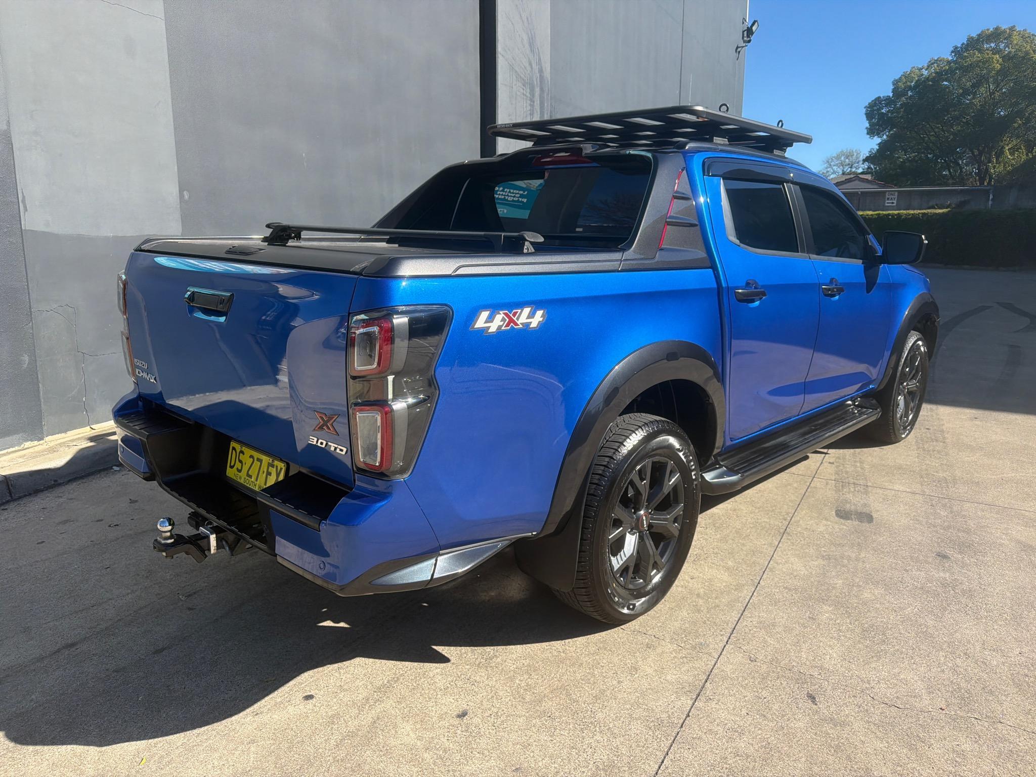 ISUZU D-MAX RG MY23 X-TERRAIN UTILITY CREW CAB 4DR SPTS AUTO 6SP 4X4 925KG 3.0DT image 3
