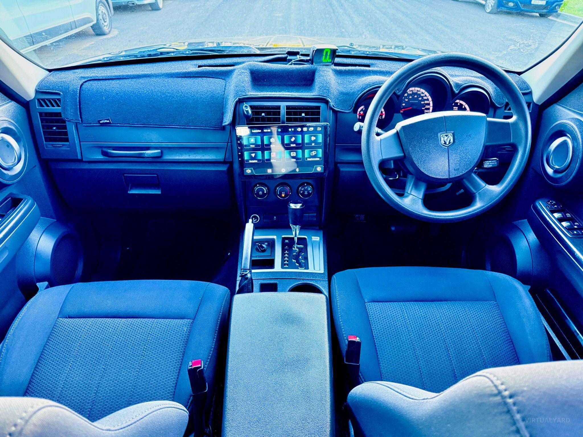 DODGE NITRO