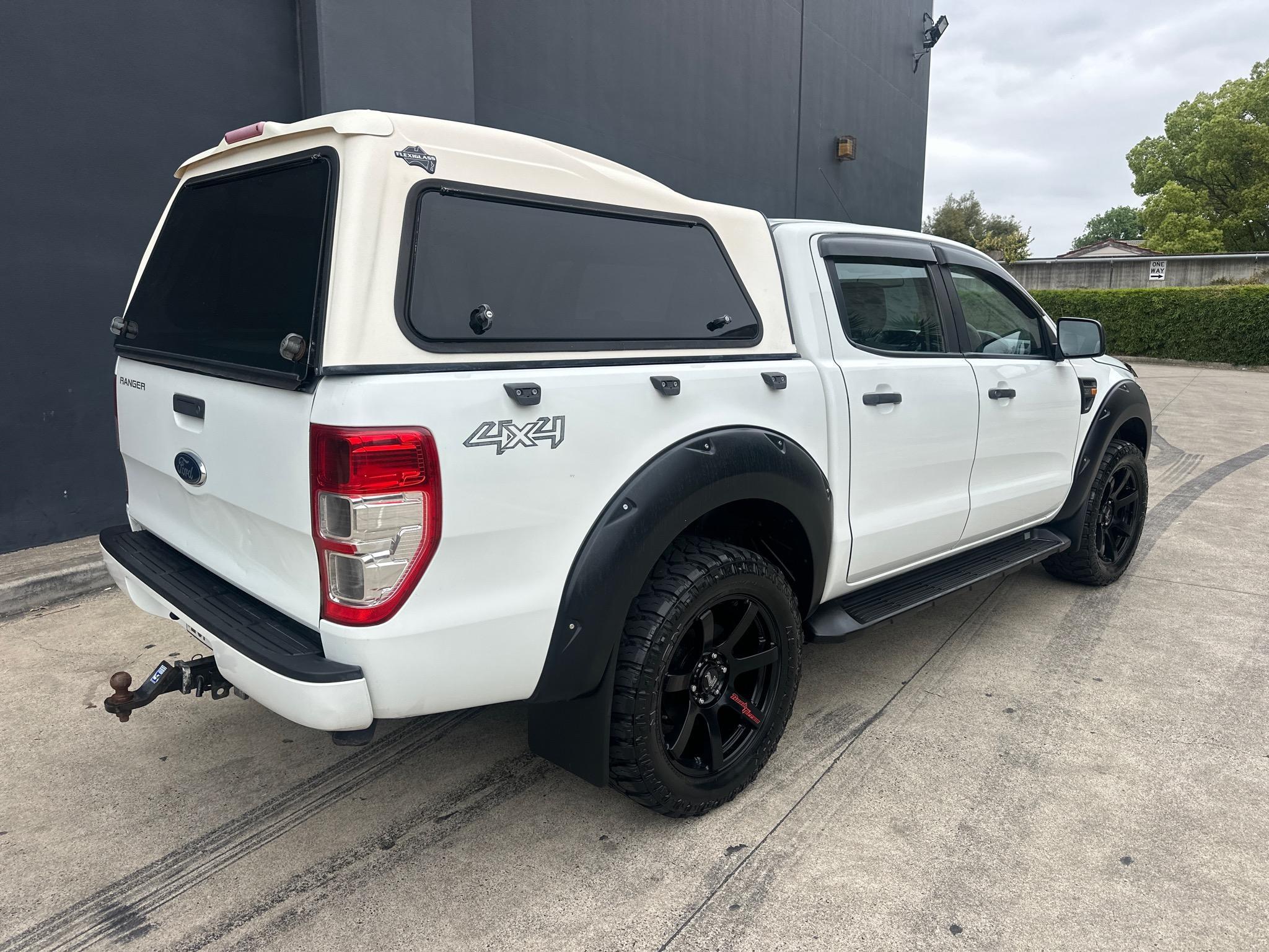FORD RANGER PX XL UTILITY DOUBLE CAB 4DR SPTS AUTO 6SP, 4X4 1114KG 3.2DT image 3