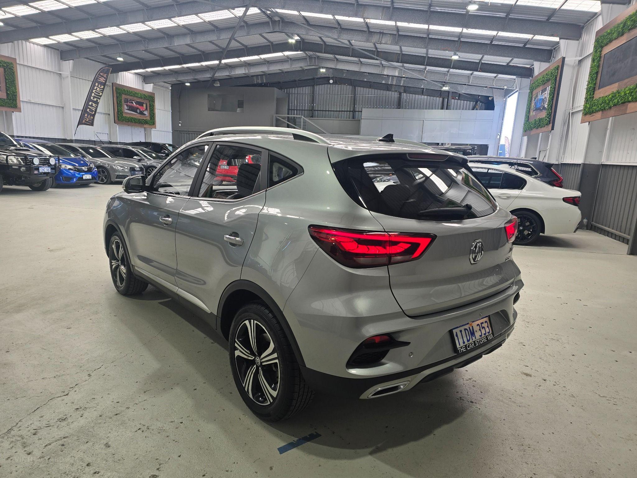 MG ZST