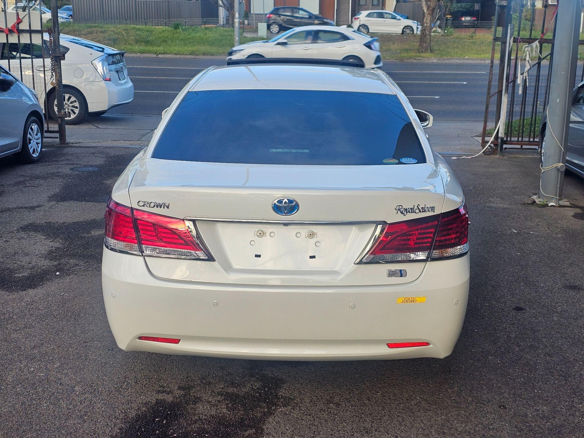 TOYOTA CROWN