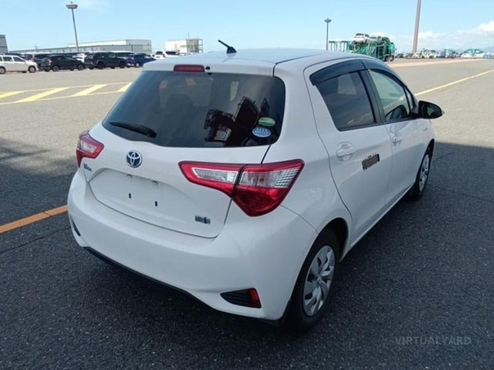 TOYOTA VITZ
